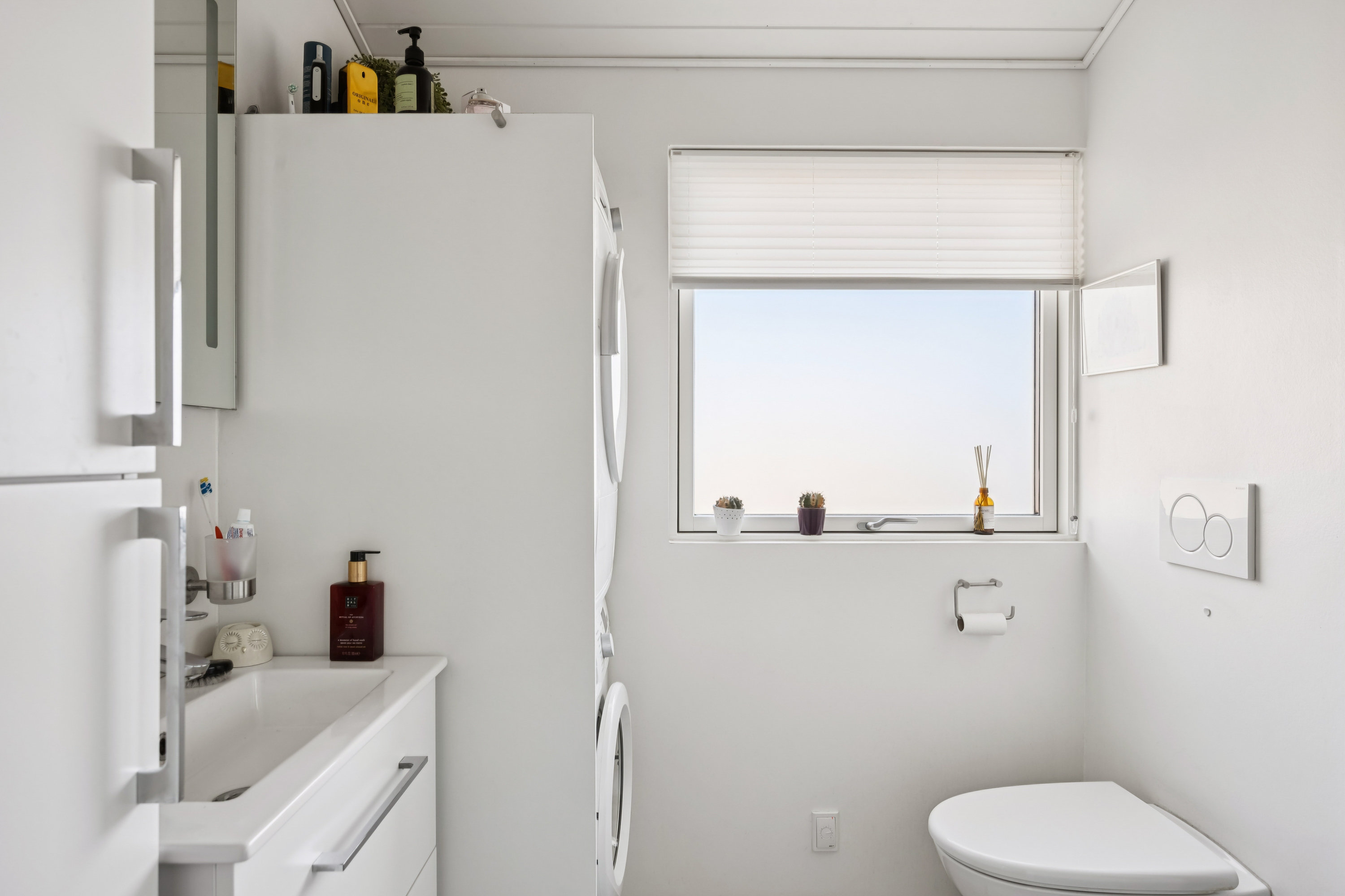 Fremhævet badeværelse billede i fuldskærmstilstand. Billede af Bindeleddet 4, Landborup, 8420 Knebel