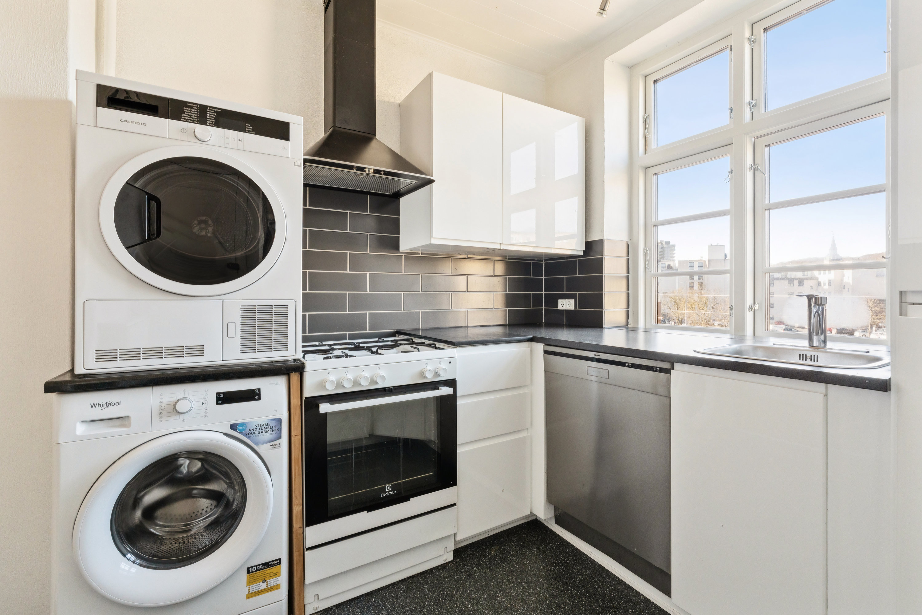 Fremhævet køkken billede i fuldskærmstilstand. Billede af Prinsensgade 33, 2. tv., 9000 Aalborg