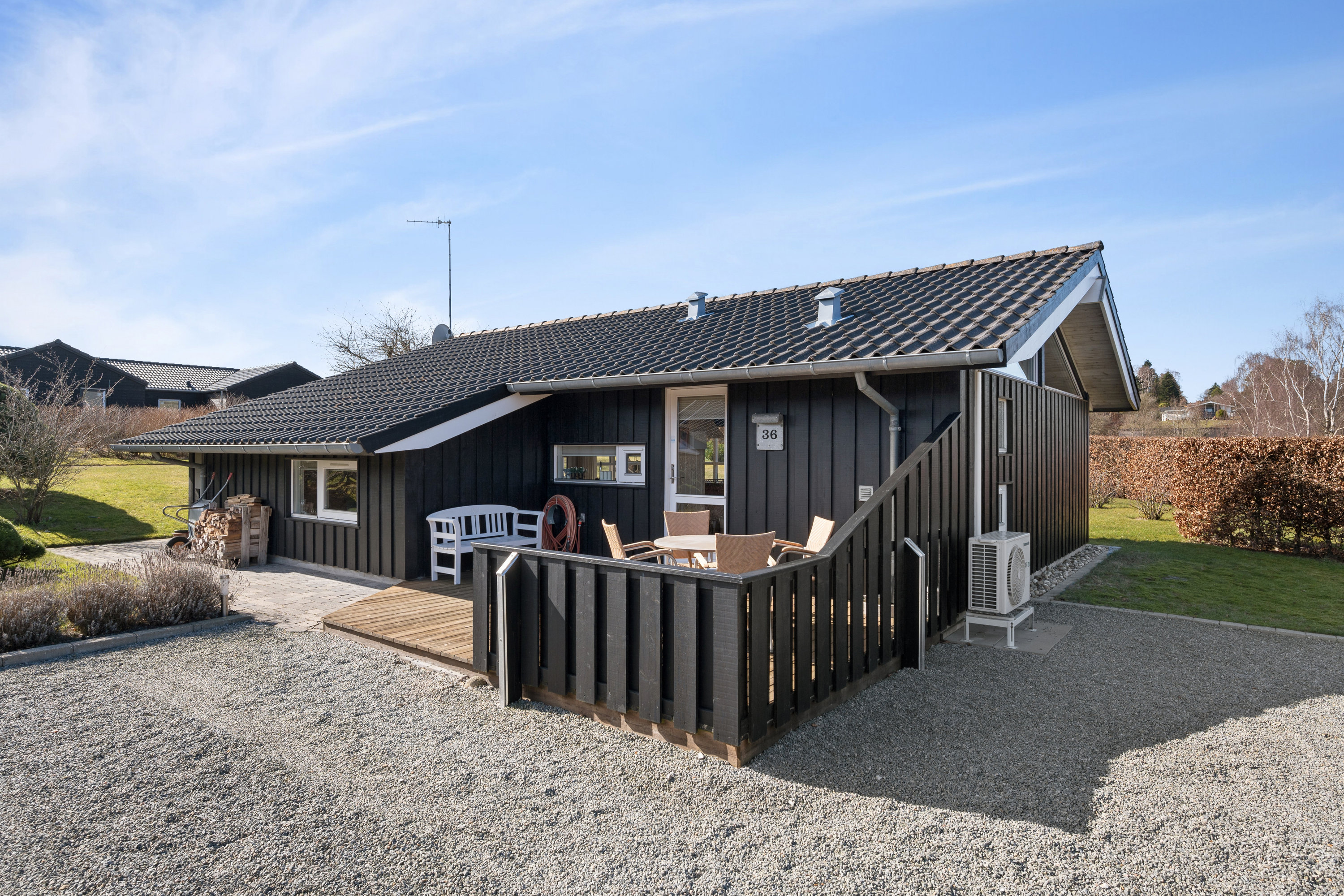 Fremhævet andet billede i fuldskærmstilstand. Billede af Ravnsvej 36, Egsmark Strand, 8400 Ebeltoft