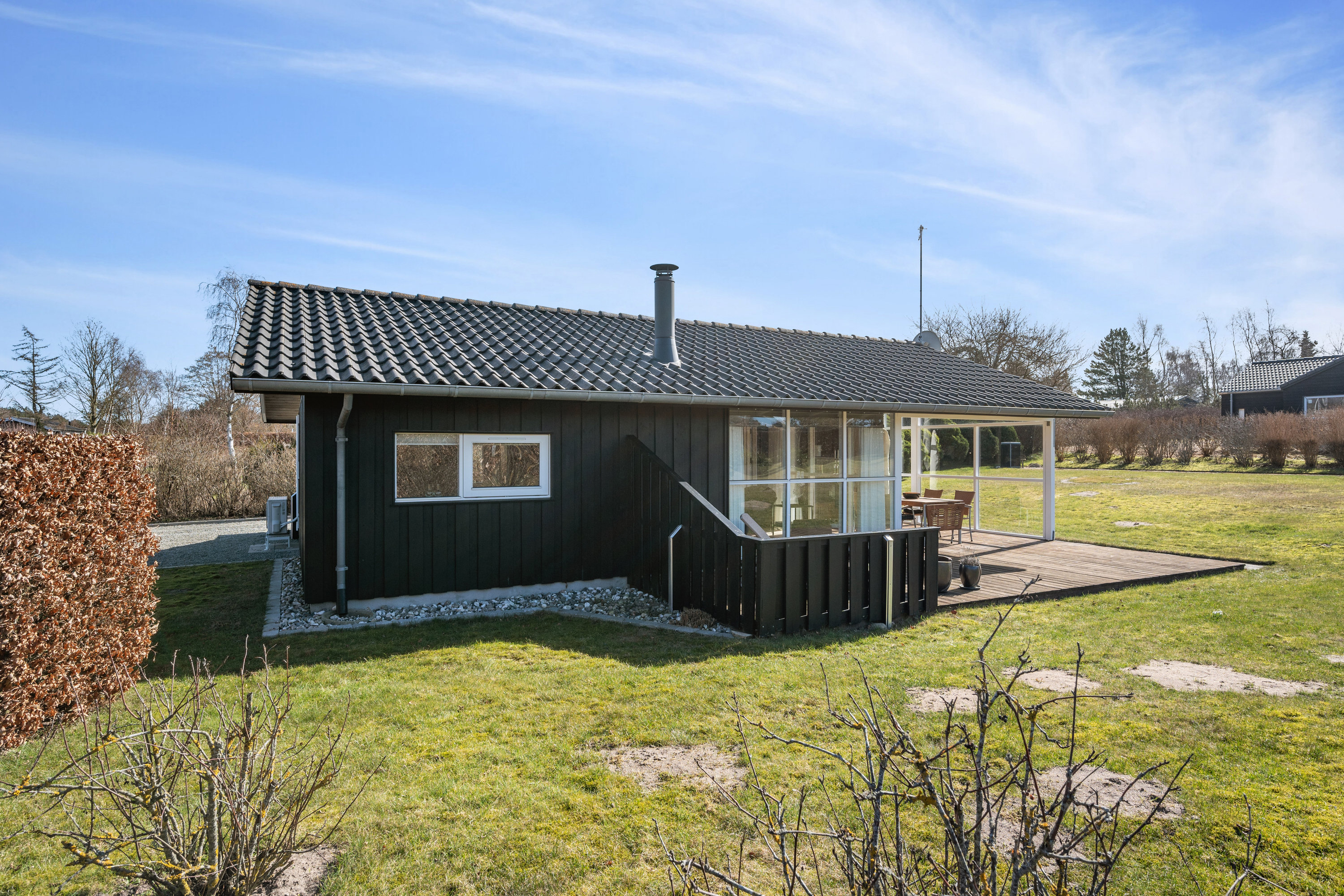 Fremhævet andet billede i fuldskærmstilstand. Billede af Ravnsvej 36, Egsmark Strand, 8400 Ebeltoft