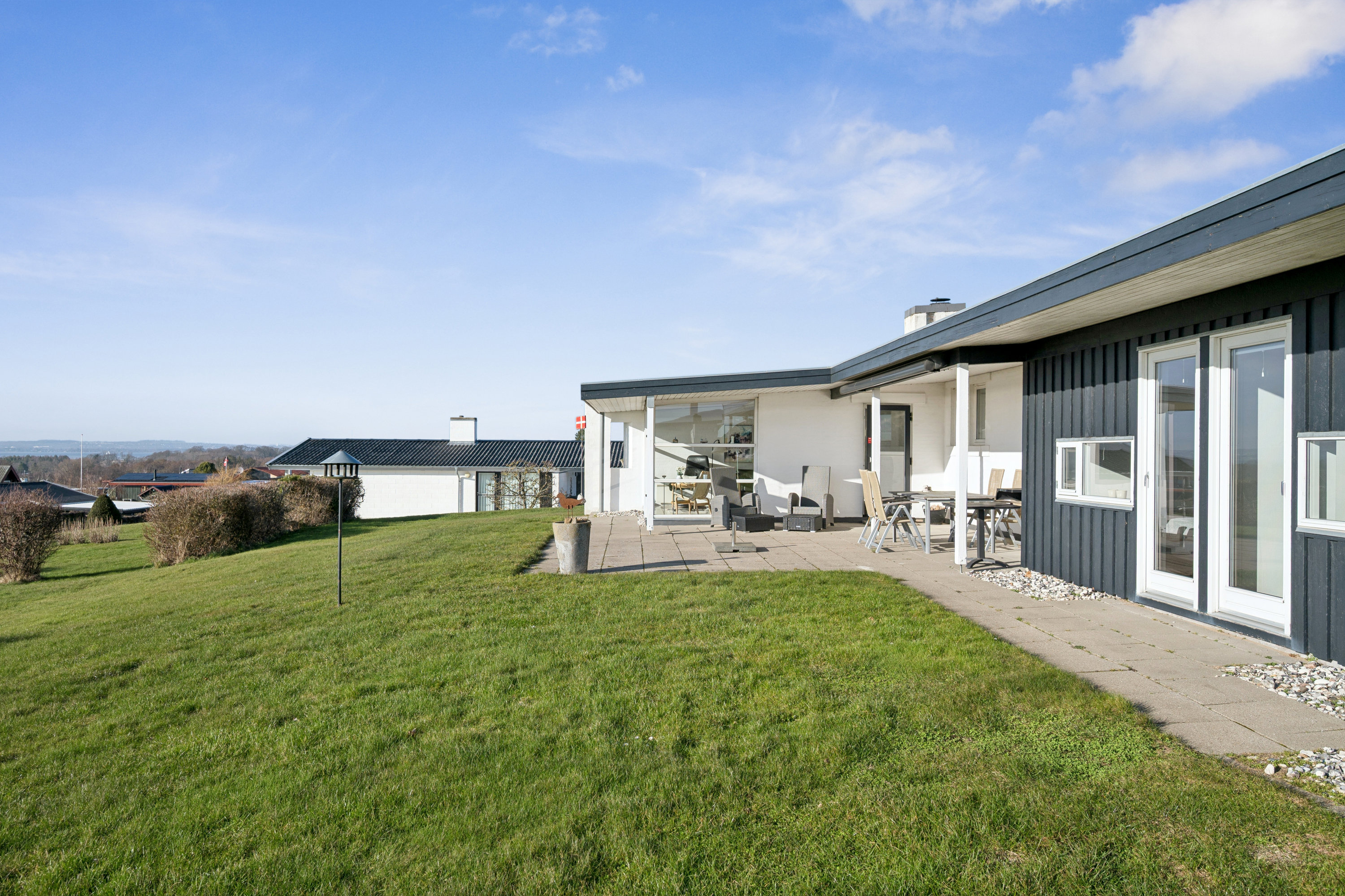 Fremhævet andet billede i fuldskærmstilstand. Billede af Lerbakken 27, Skødshoved Strand, 8420 Knebel