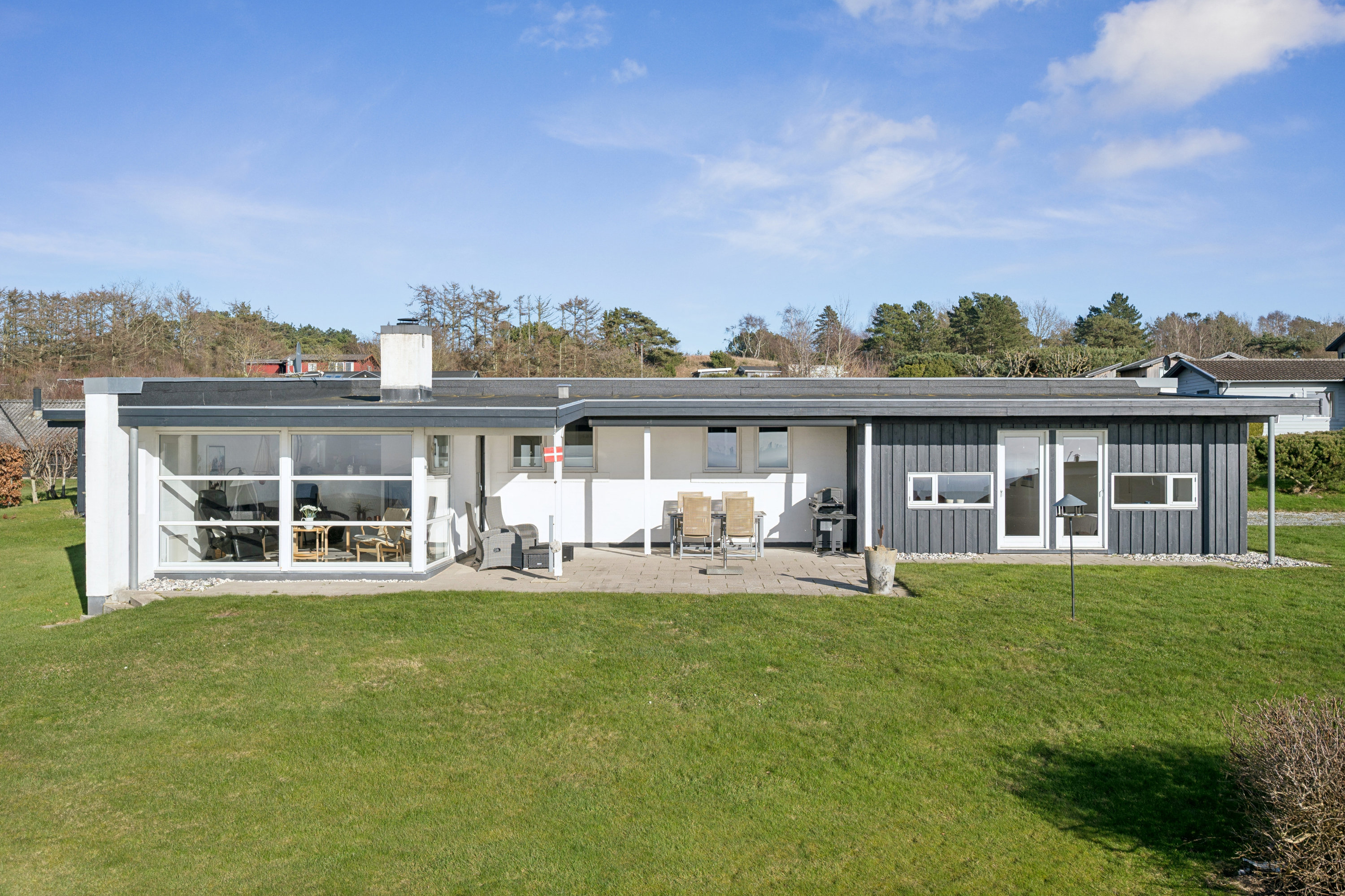 Fremhævet andet billede i fuldskærmstilstand. Billede af Lerbakken 27, Skødshoved Strand, 8420 Knebel