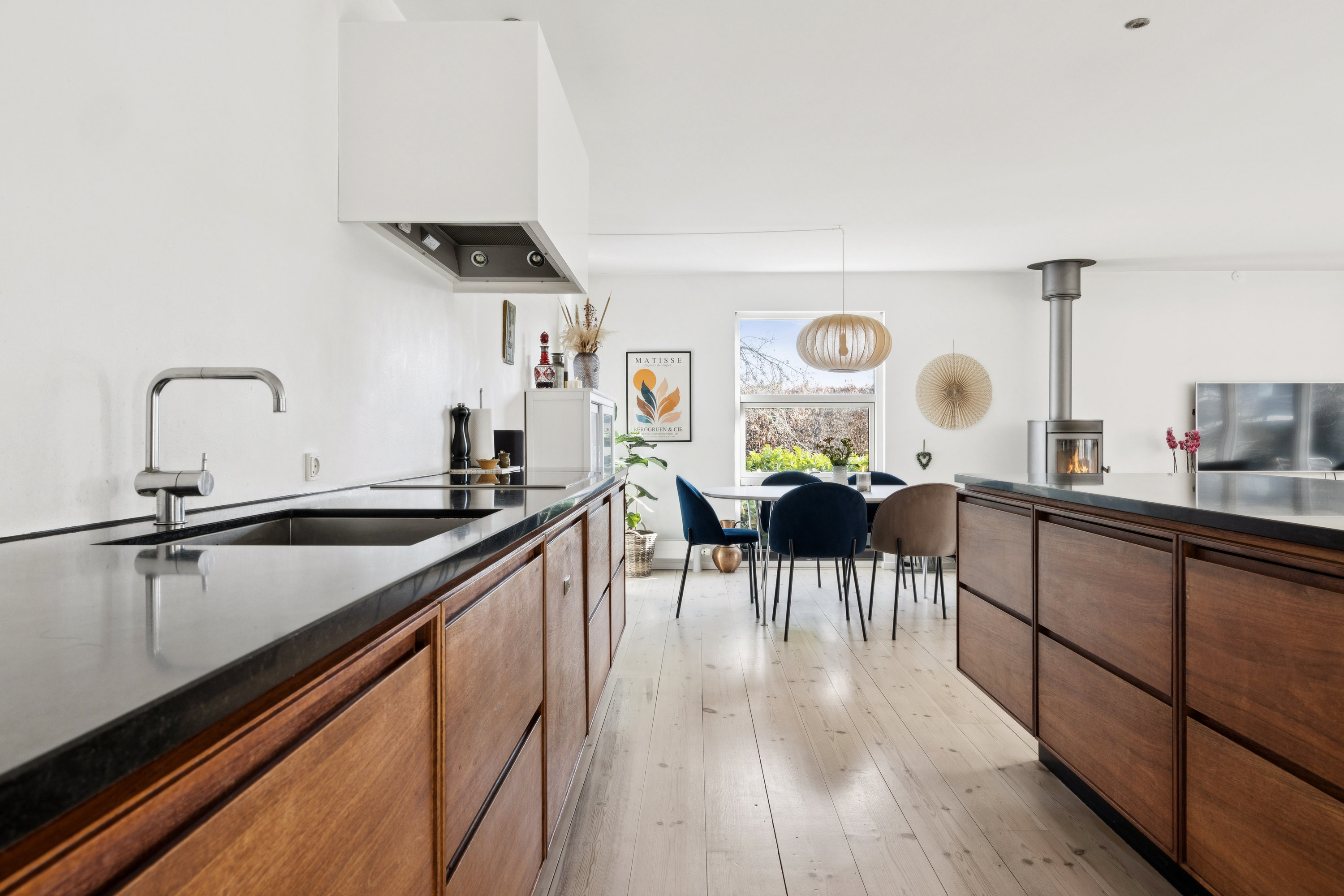 Fremhævet køkken billede i fuldskærmstilstand. Billede af Kaprifolievej 2, 4600 Køge