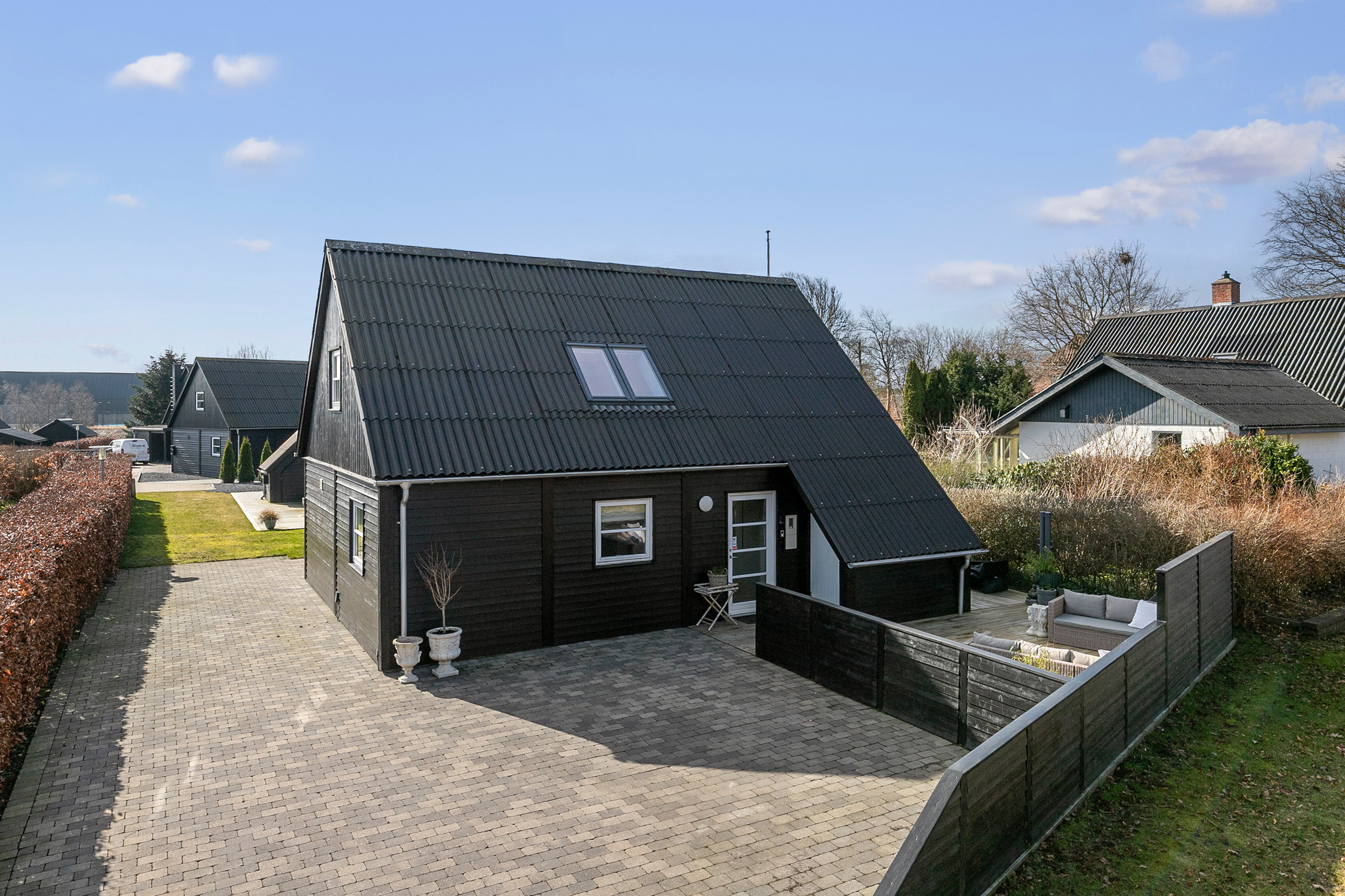 Fremhævet facade billede i fuldskærmstilstand. Billede af Gatten Møllevej 88, Gatten, 9640 Farsø