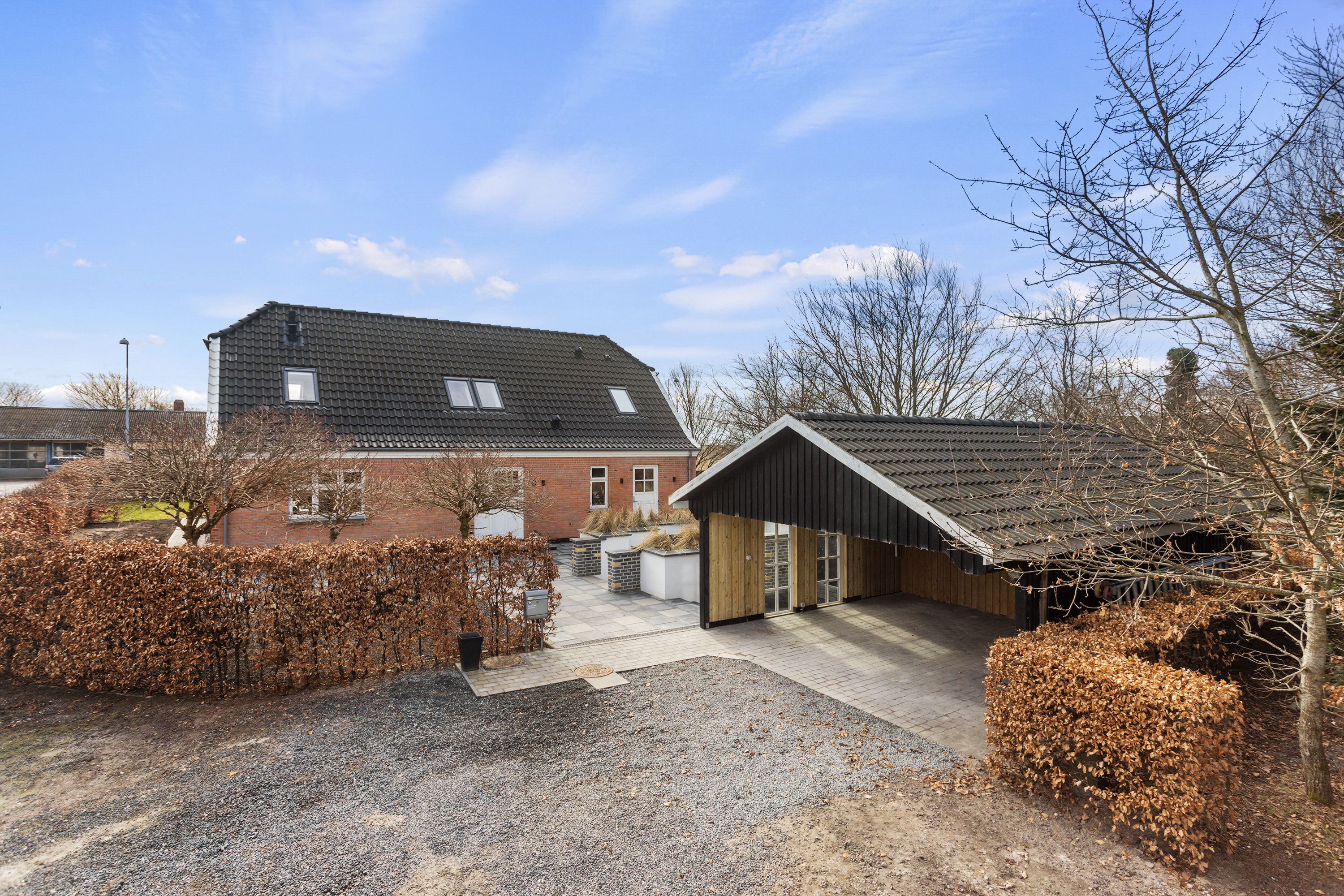 Fremhævet carport billede i fuldskærmstilstand. Billede af Åhavevej 9, Voerså, 9300 Sæby