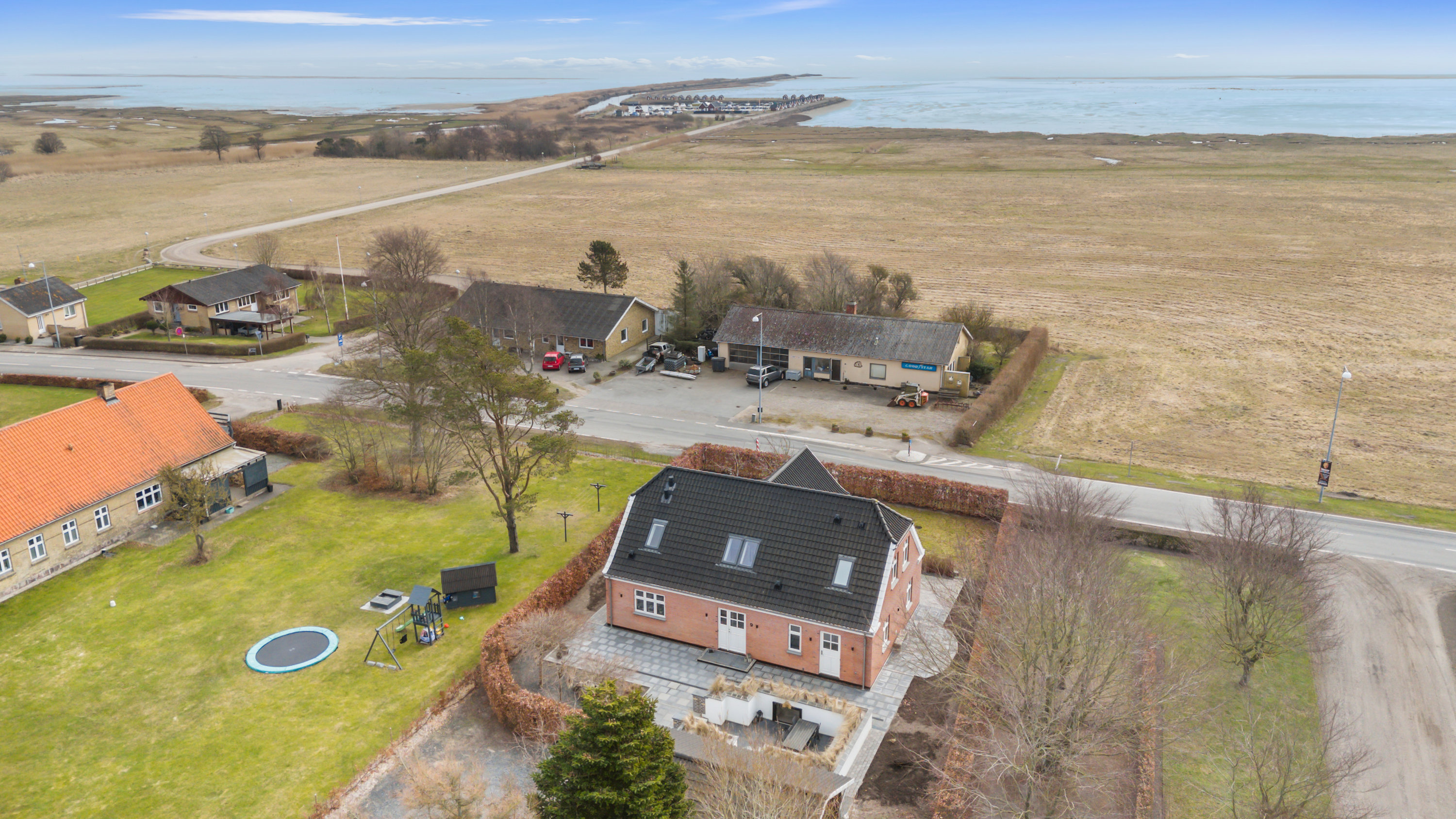 Fremhævet luftfoto nod øst højde billede i fuldskærmstilstand. Billede af Åhavevej 9, Voerså, 9300 Sæby