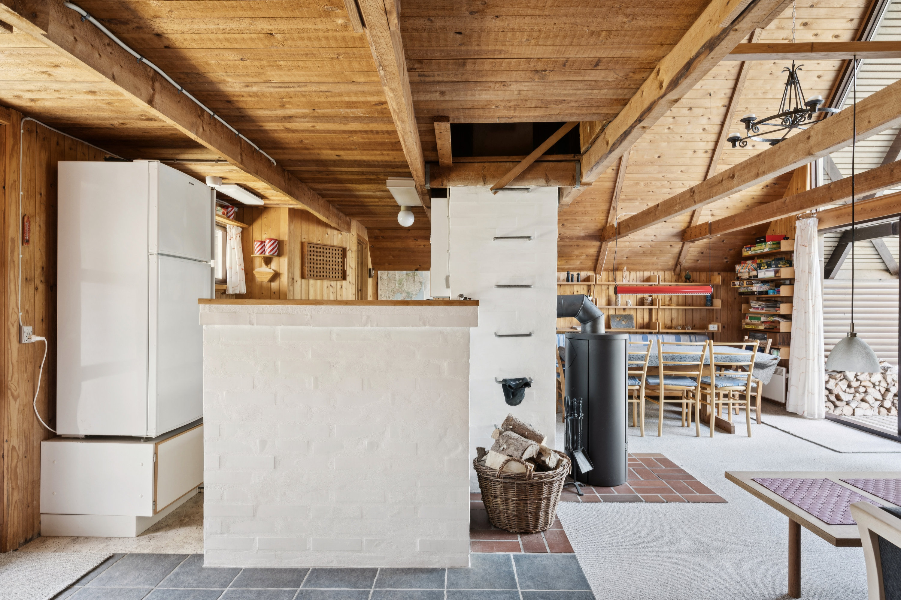 Fremhævet køkken billede i fuldskærmstilstand. Billede af Bjarkes Grund 6, Øer Strand, 8400 Ebeltoft