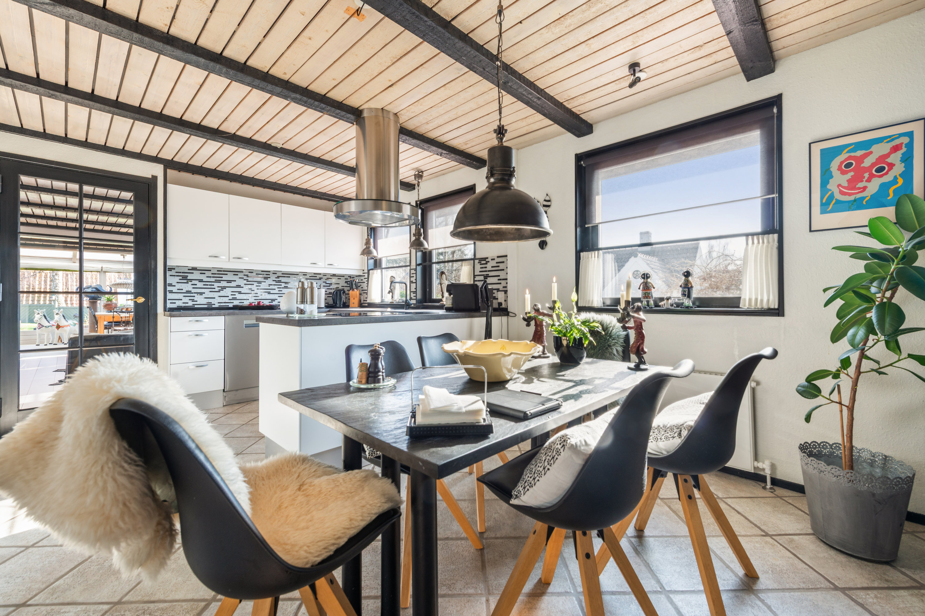 Fremhævet køkken billede i fuldskærmstilstand. Billede af Firkløvervej 5, 2670 Greve