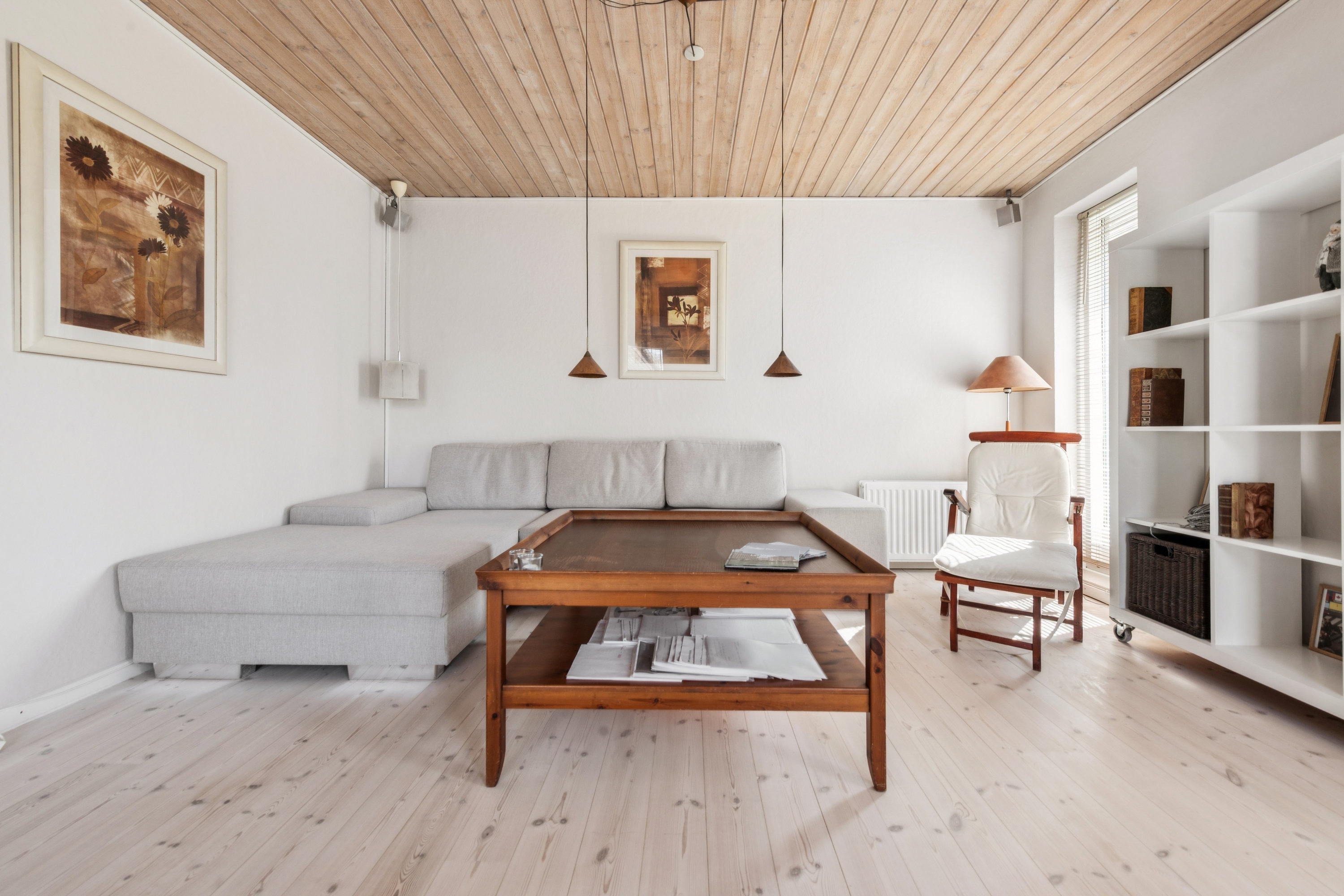 Fremhævet stue billede i fuldskærmstilstand. Billede af Hundige Bygade 5, 2670 Greve