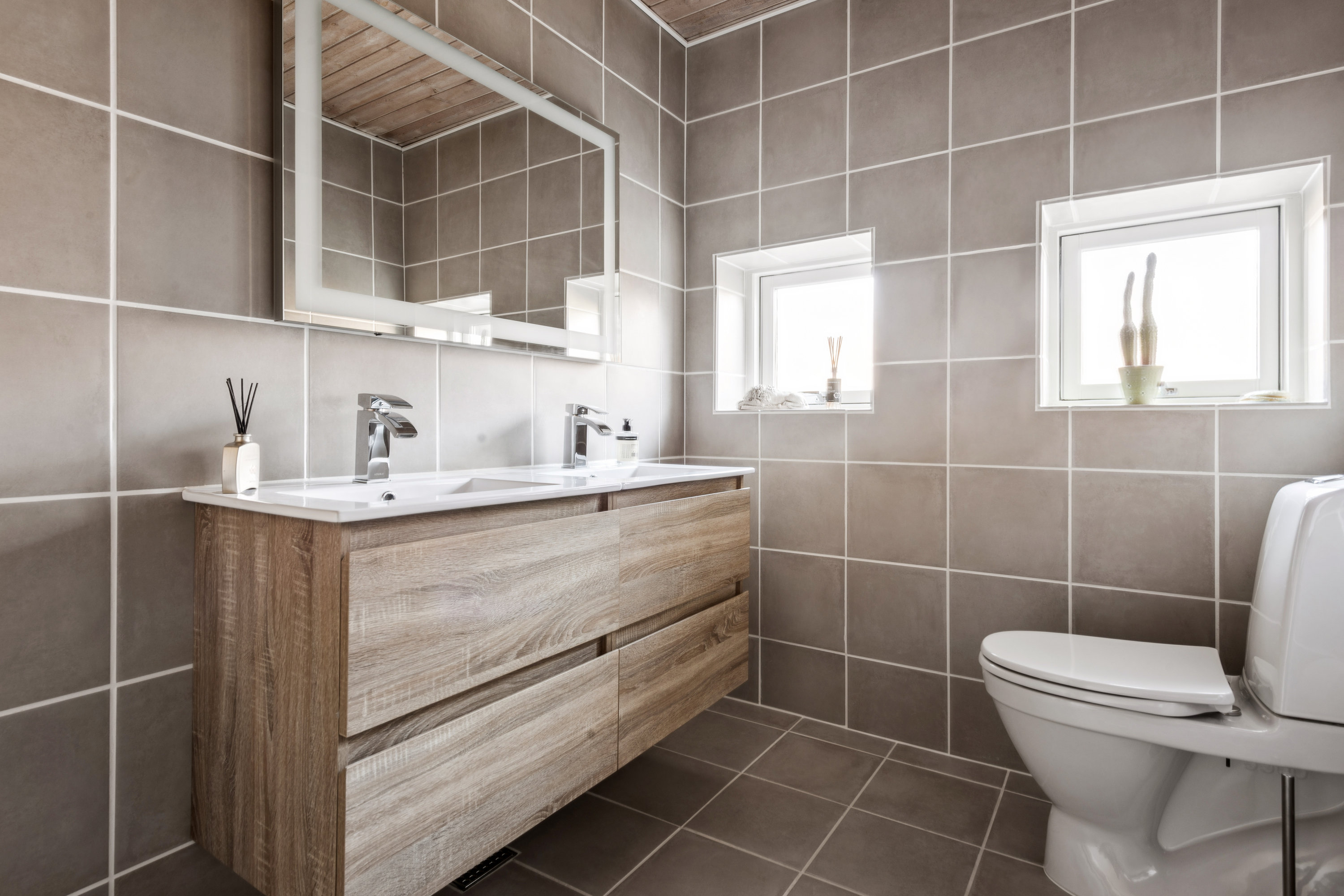 Fremhævet badeværelse billede i fuldskærmstilstand. Billede af Hundige Bygade 5, 2670 Greve