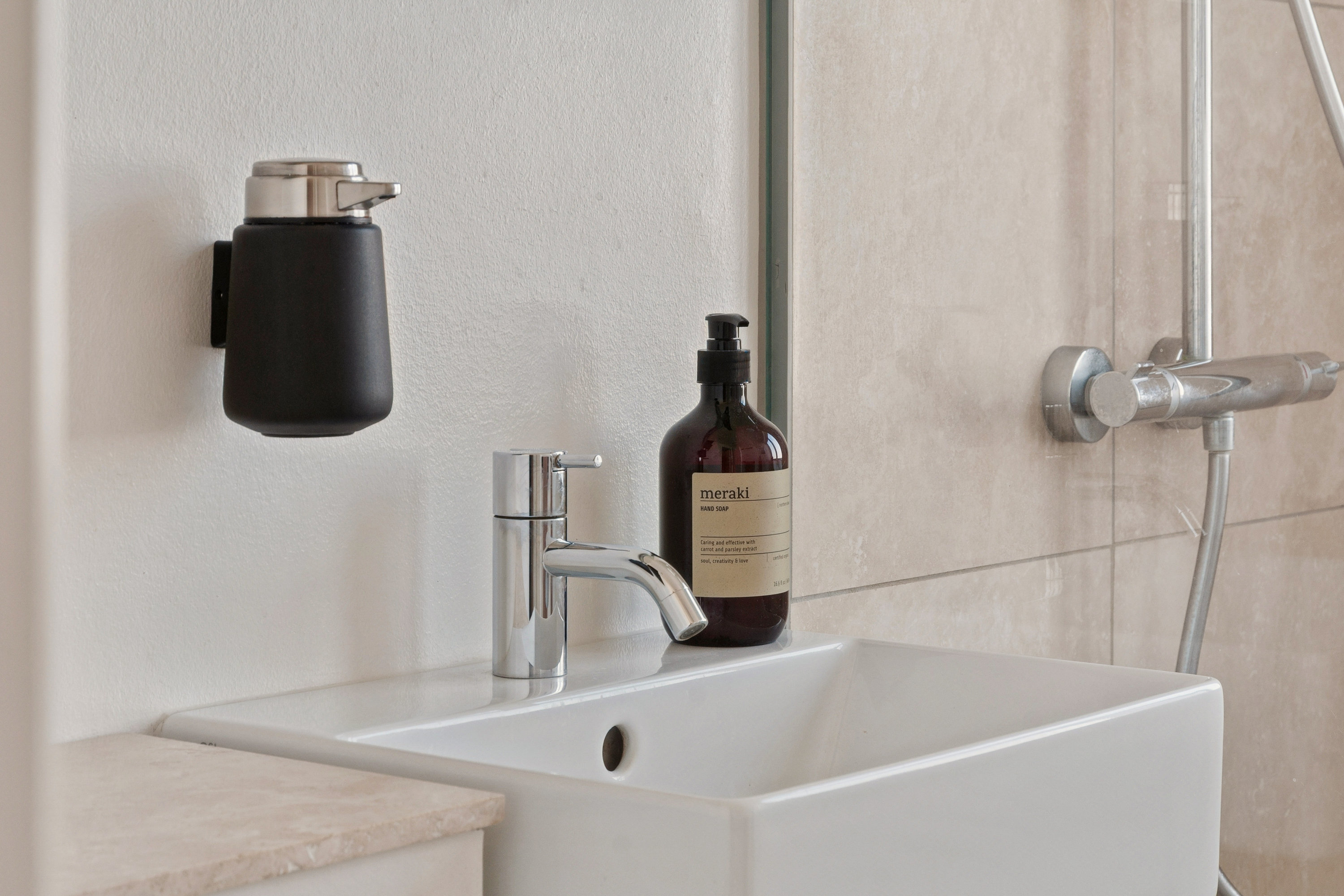 Fremhævet badeværelse billede i fuldskærmstilstand. Billede af Hadsten Alle 43, 2770 Kastrup