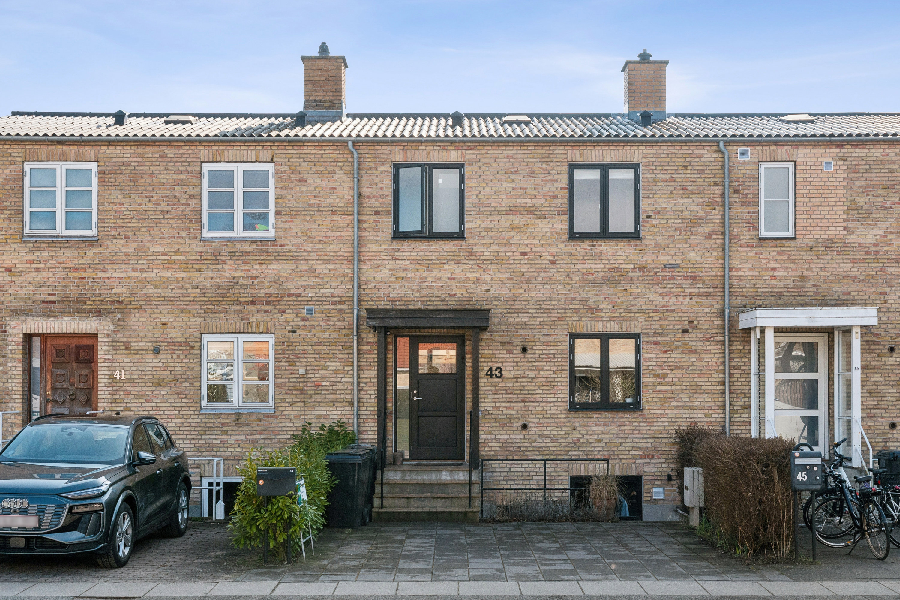 Fremhævet andet billede i fuldskærmstilstand. Billede af Hadsten Alle 43, 2770 Kastrup