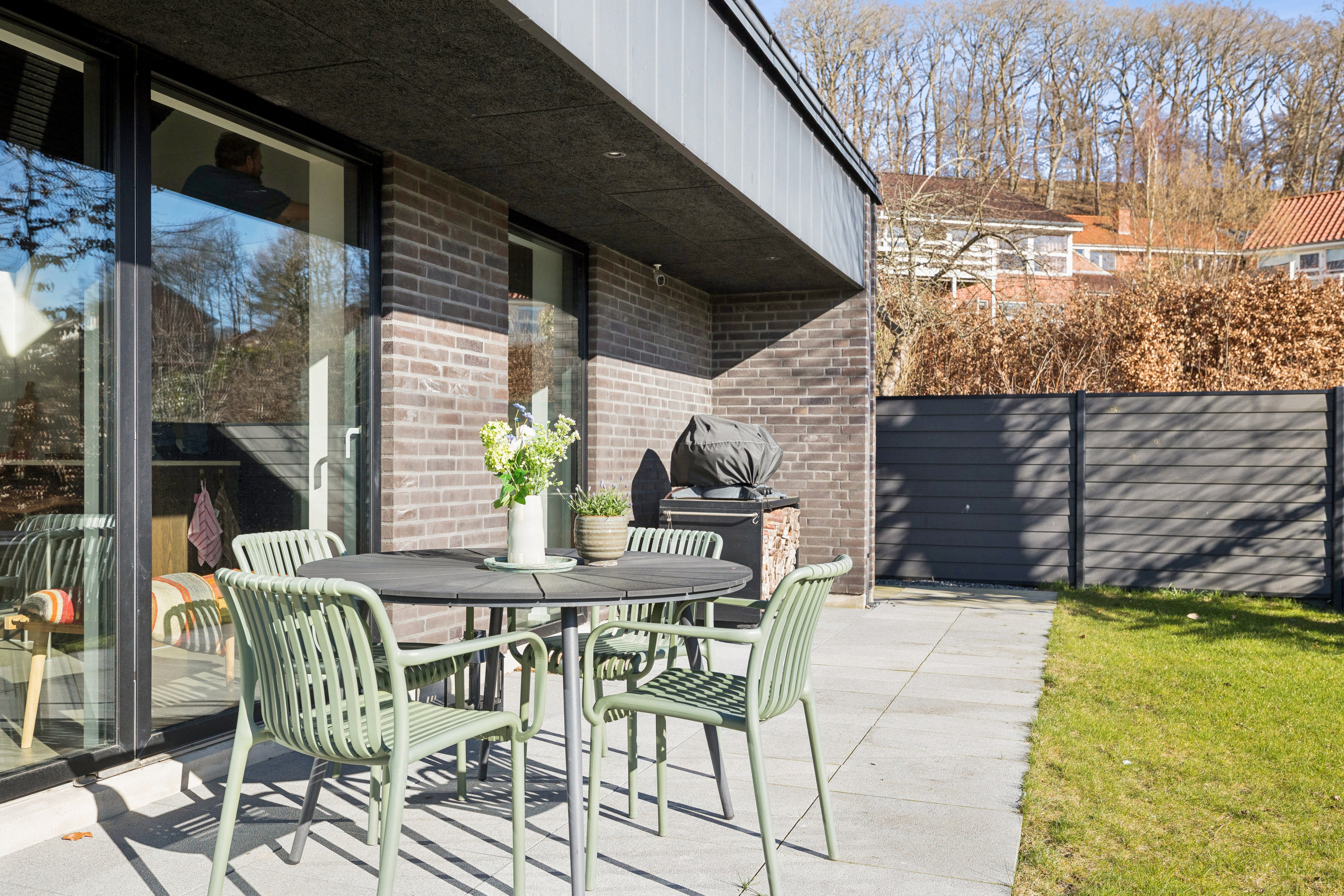 Fremhævet terrasse billede i fuldskærmstilstand. Billede af Akacievej 17, 8680 Ry