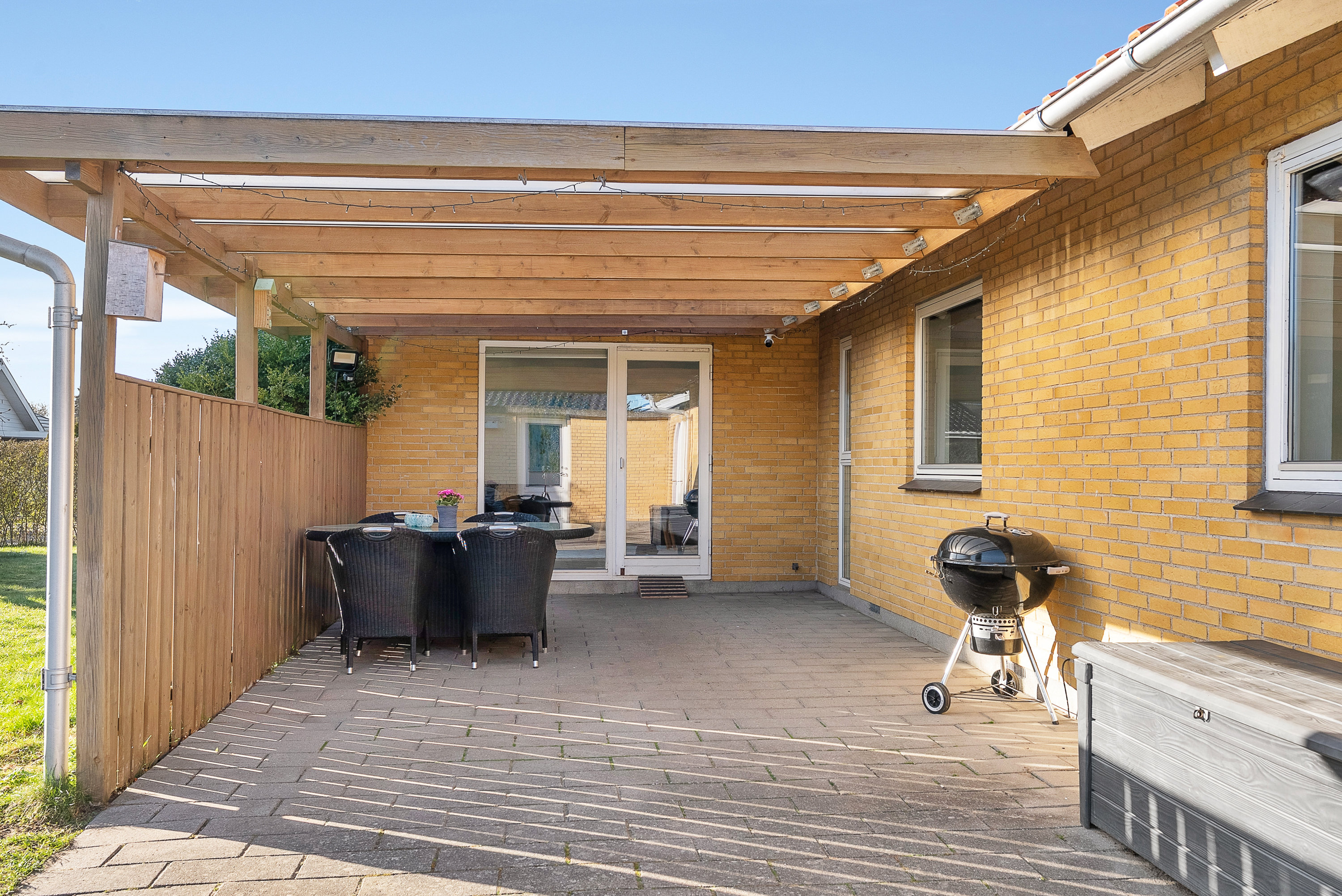 Fremhævet overdækket terrasse billede i fuldskærmstilstand. Billede af Rugvangen 23, Otterup, 5450 Otterup