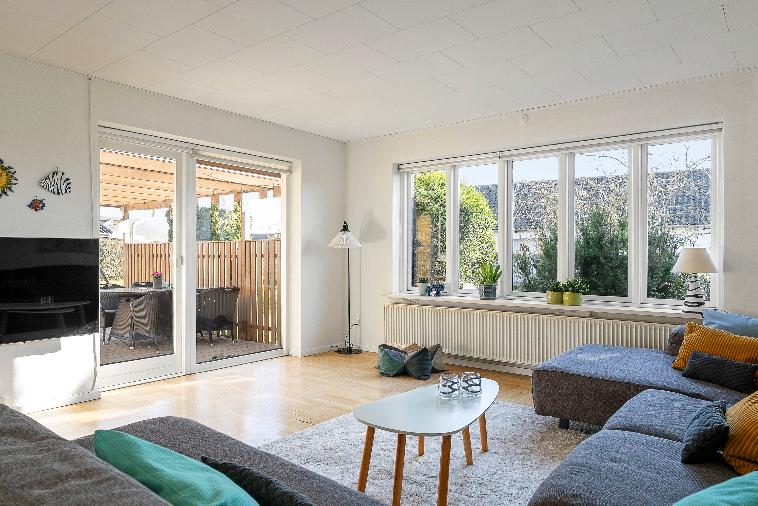 Fremhævet stue billede i fuldskærmstilstand. Billede af Rugvangen 23, Otterup, 5450 Otterup