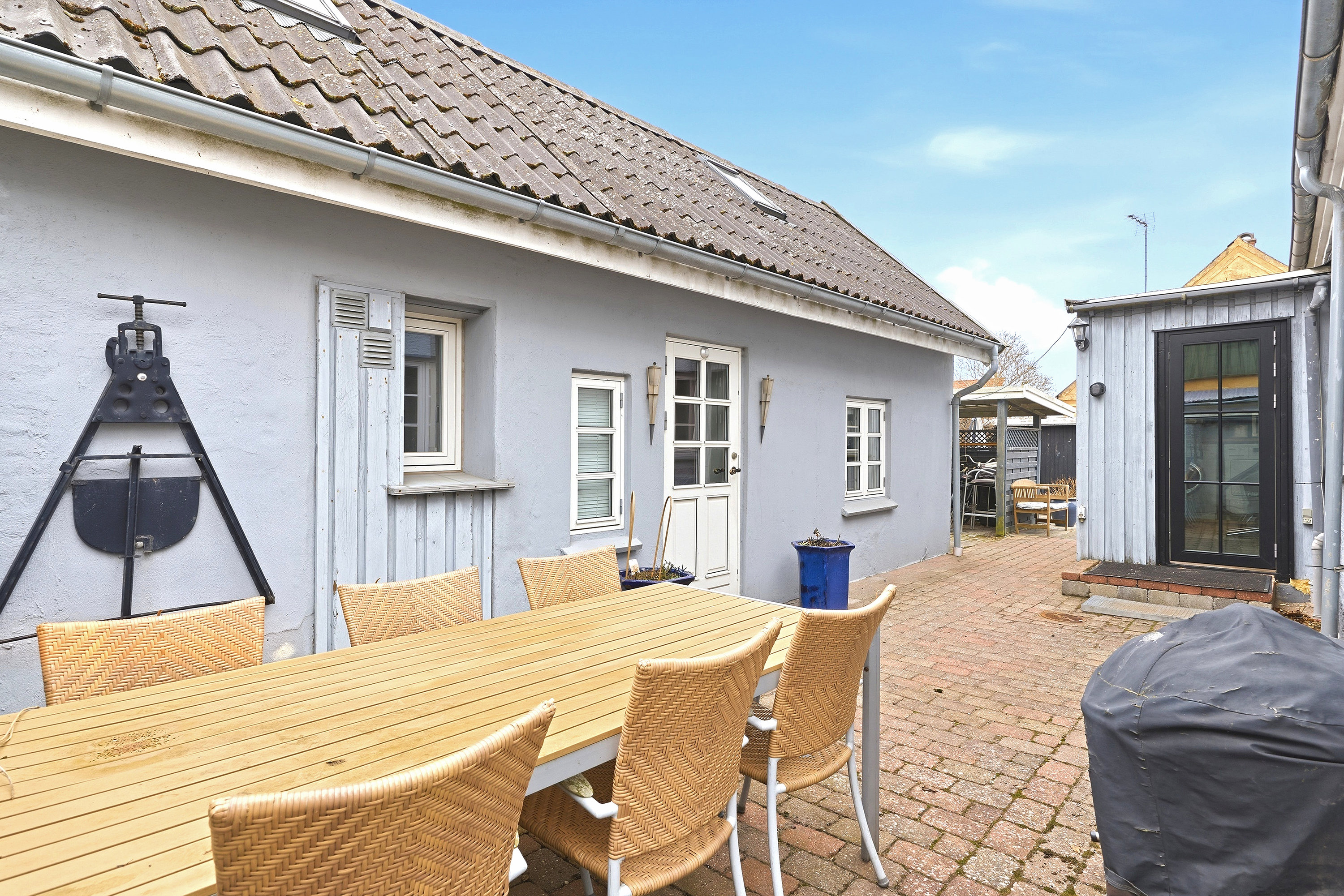 Fremhævet gårdhave billede i fuldskærmstilstand. Billede af Møllegade 8, 3250 Gilleleje