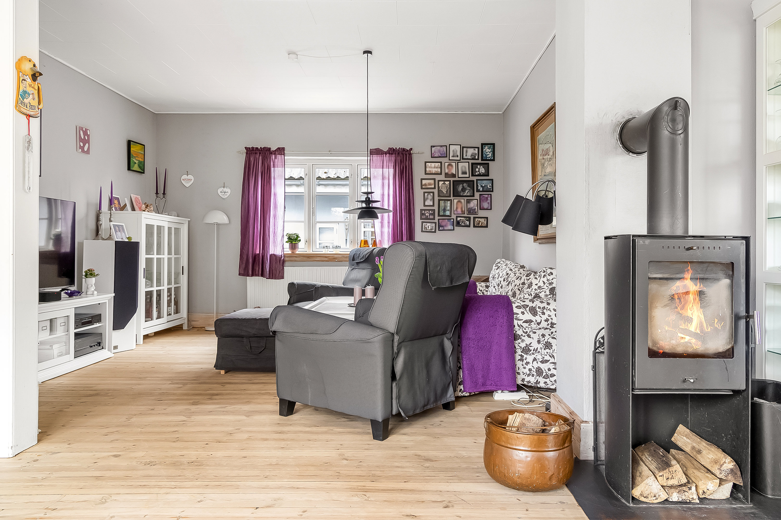 Fremhævet stue billede i fuldskærmstilstand. Billede af Møllegade 8, 3250 Gilleleje