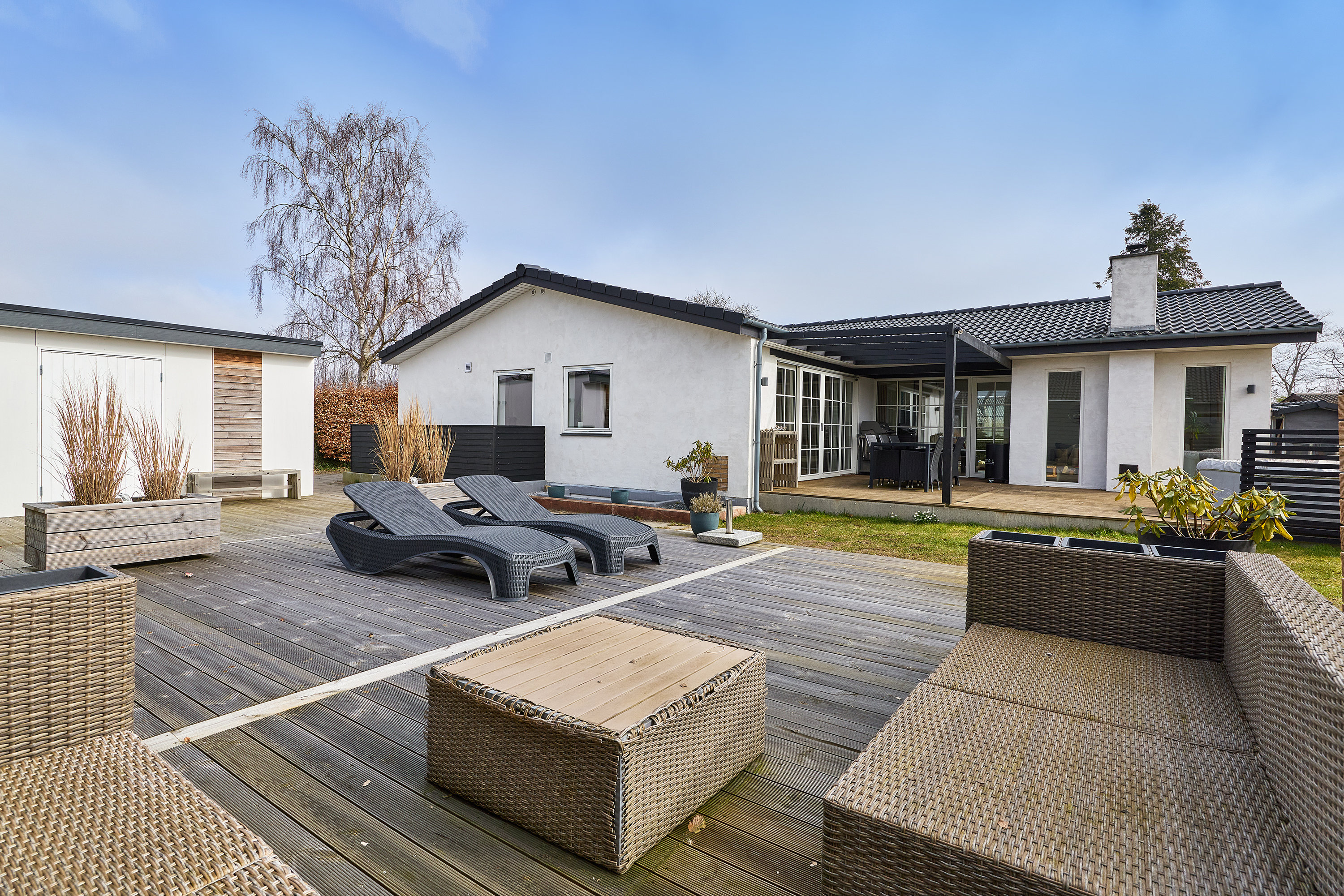 Fremhævet terrasse billede i fuldskærmstilstand. Billede af Vibevej 13, 3660 Stenløse