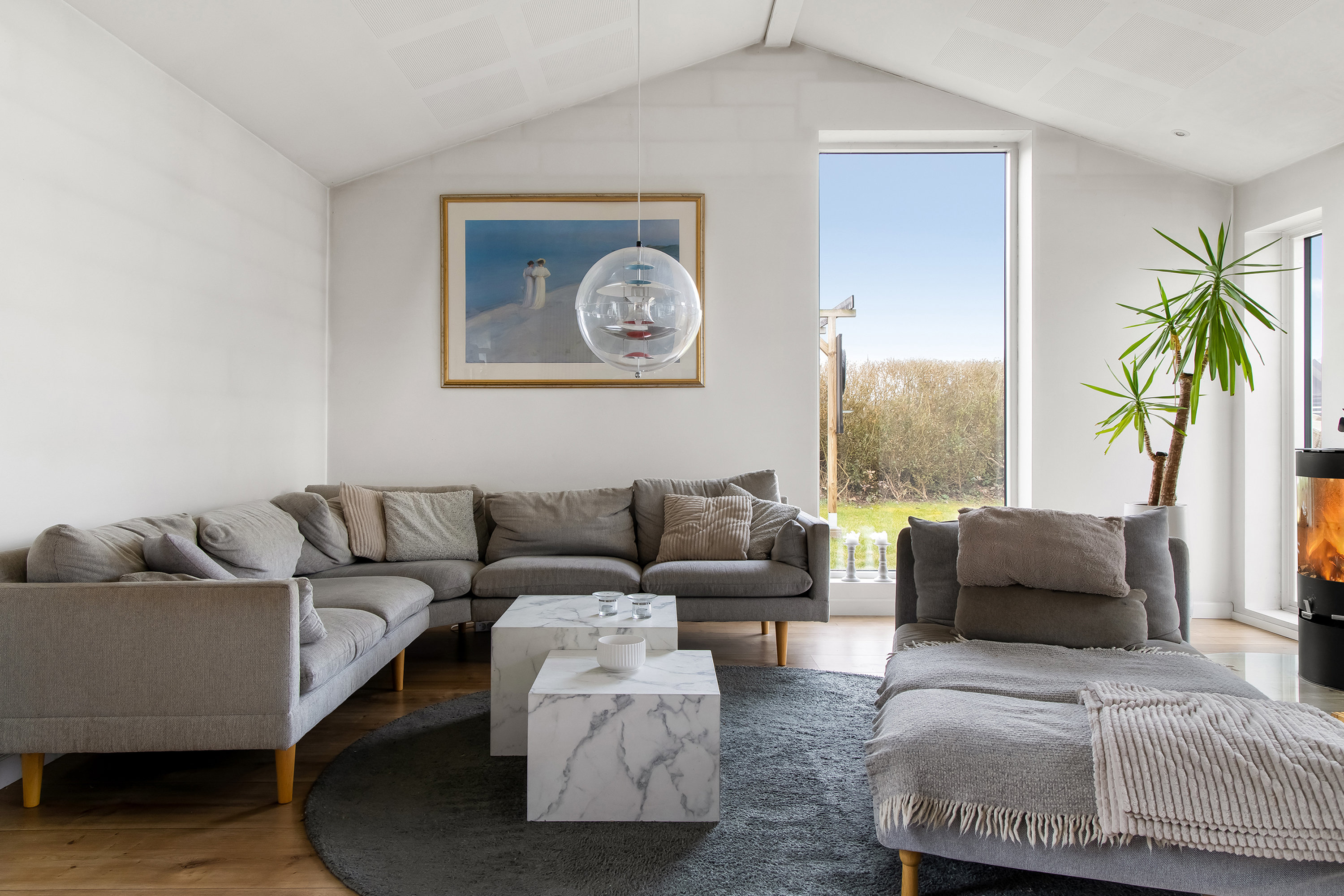 Fremhævet stue billede i fuldskærmstilstand. Billede af Vibevej 13, 3660 Stenløse