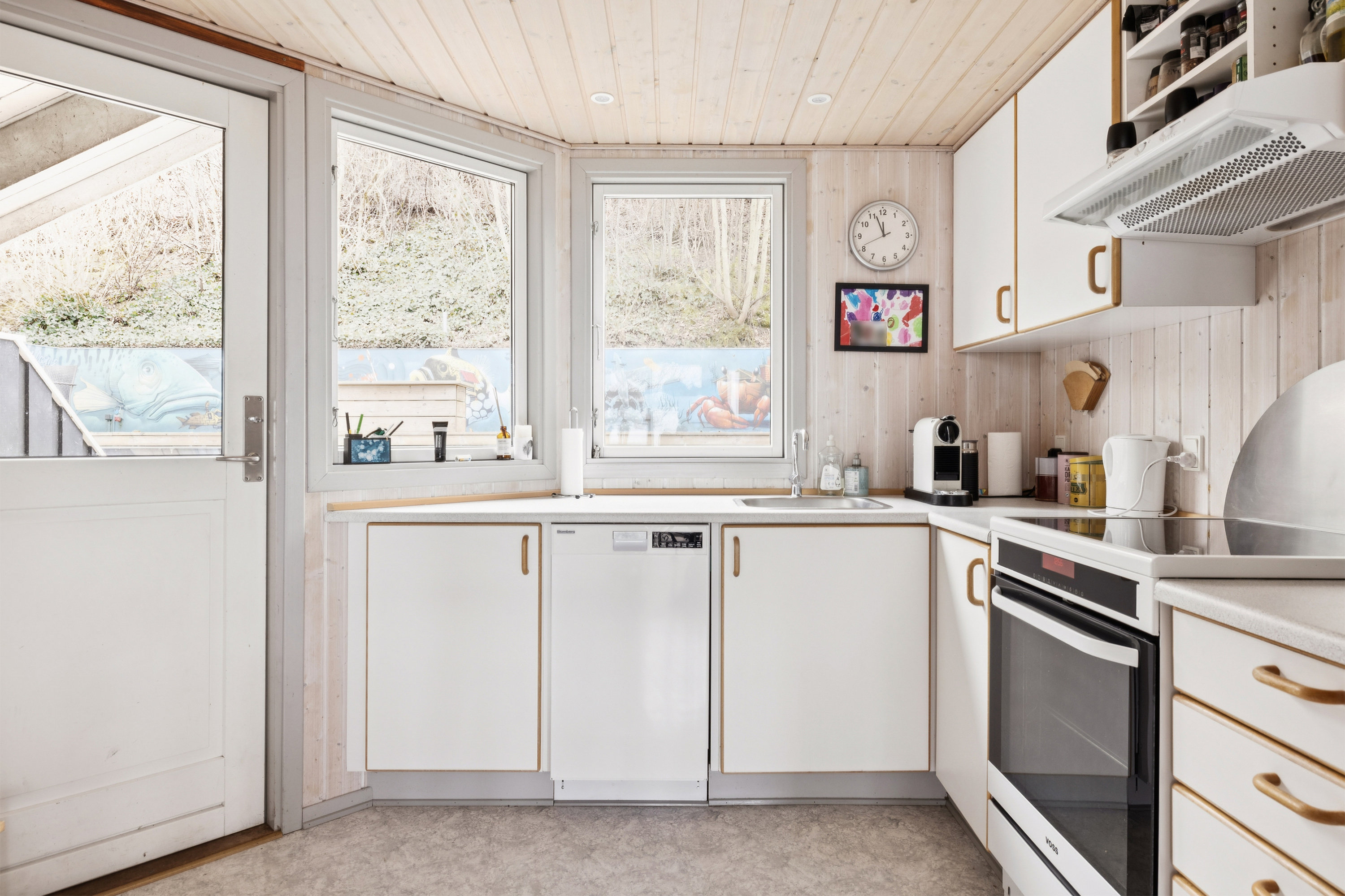Fremhævet køkken billede i fuldskærmstilstand. Billede af Ved Stranden 30, Lystrup Strand, 8961 Allingåbro
