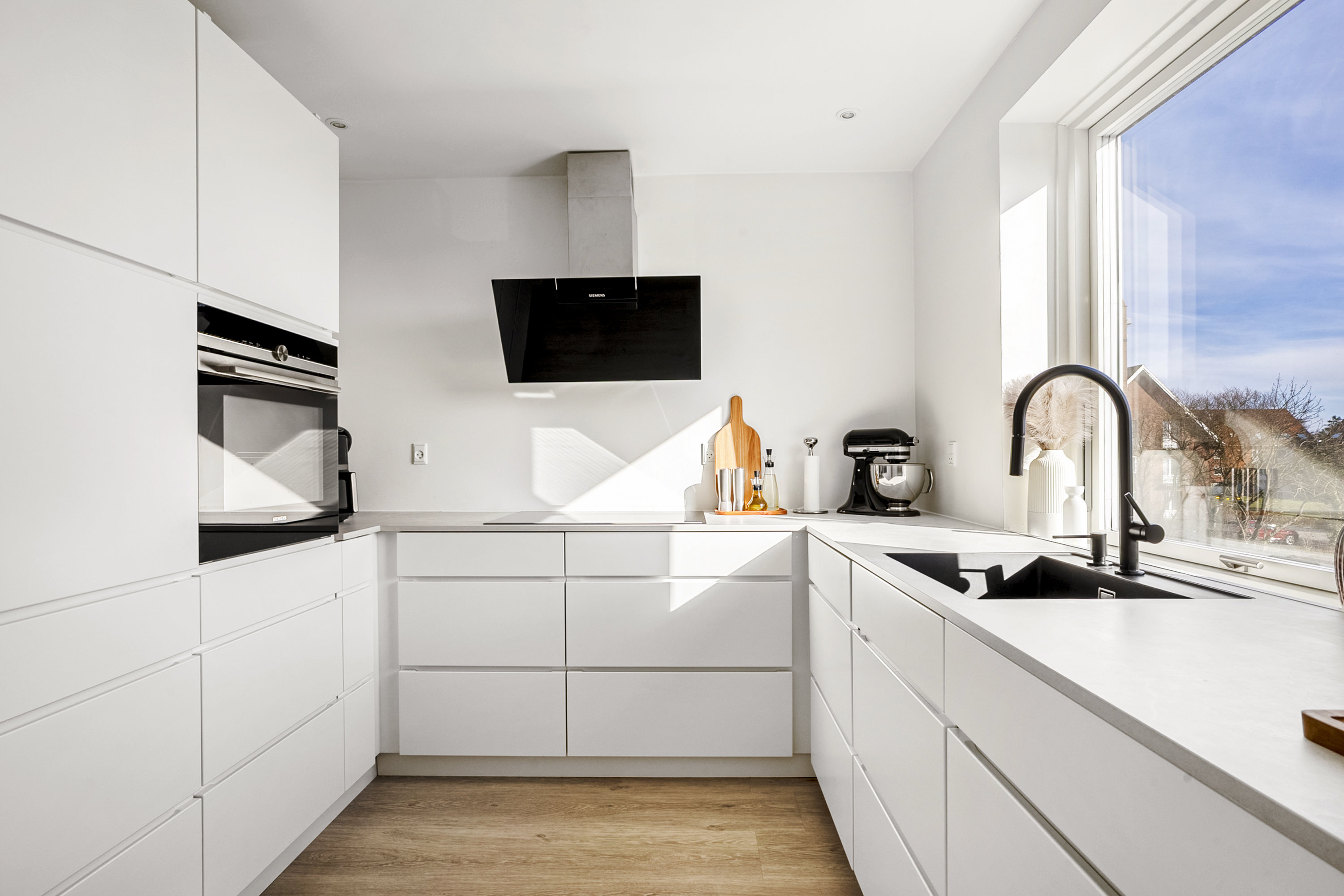 Fremhævet køkken billede i fuldskærmstilstand. Billede af Ydunsvej 30, 1. th., 7000 Fredericia