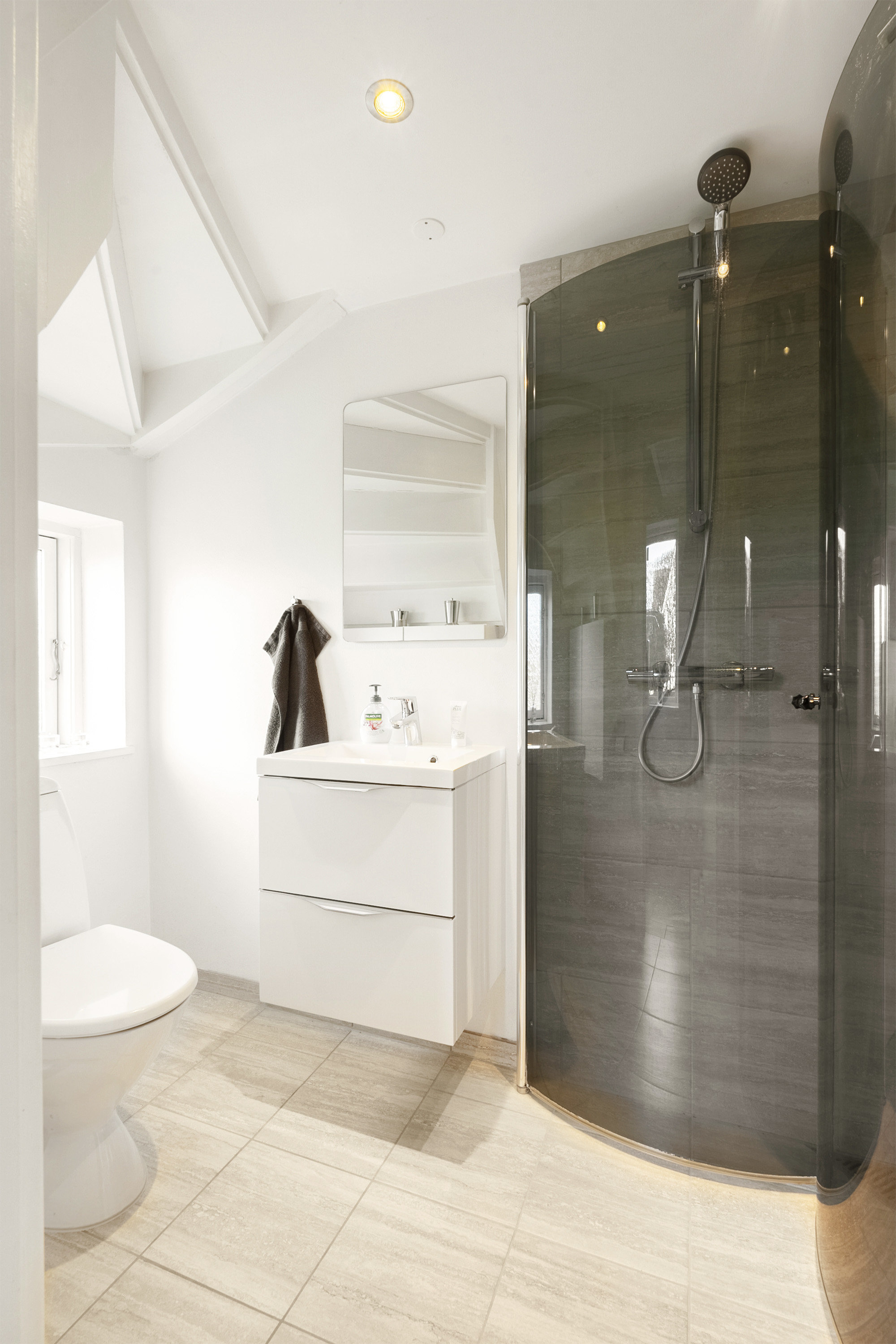 Fremhævet badeværelse billede i fuldskærmstilstand. Billede af Vestergade 25, 5492 Vissenbjerg