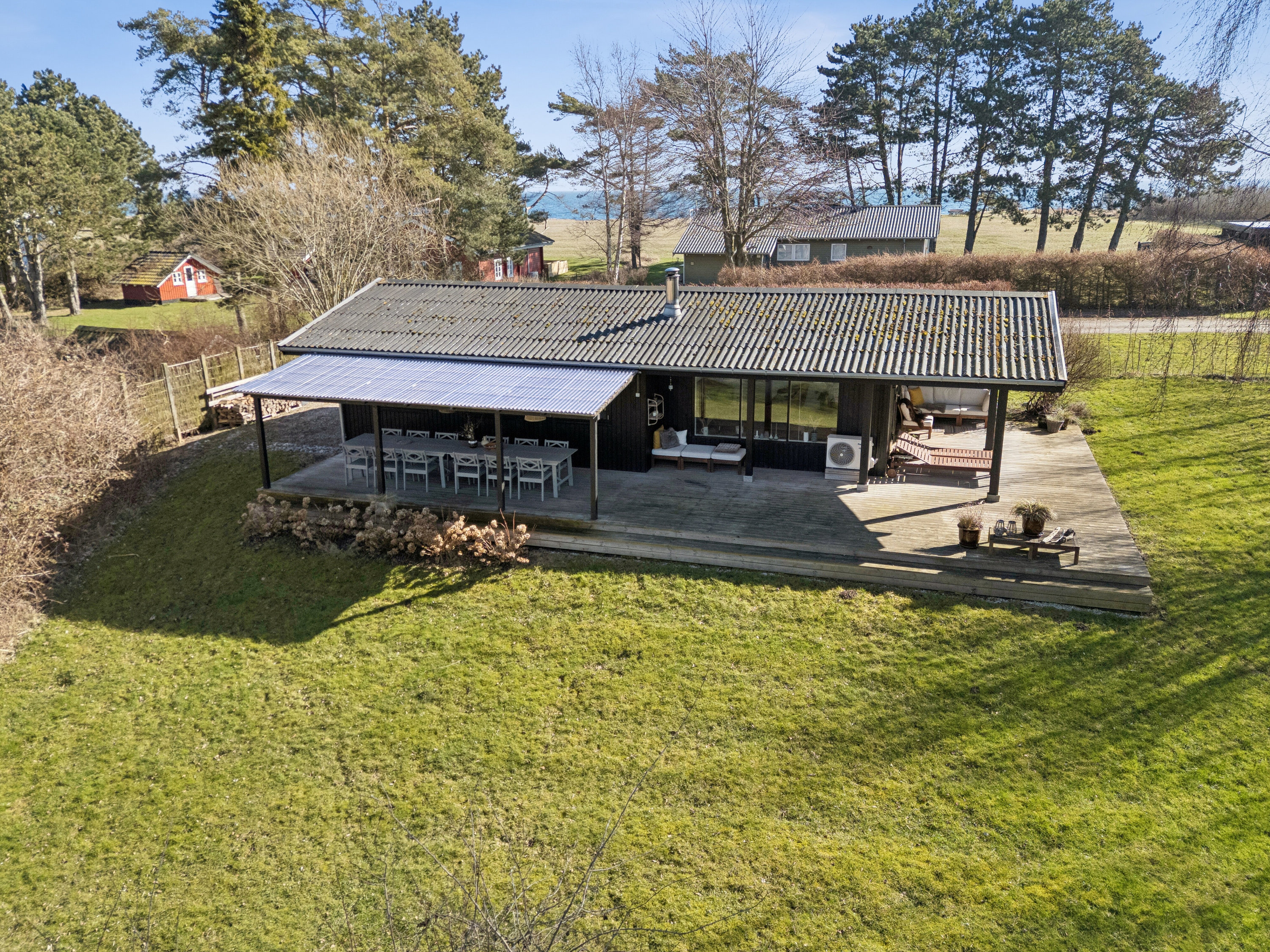 Fremhævet set fra haven billede i fuldskærmstilstand. Billede af Laxtonvej 28, Fredmose, 5932 Humble