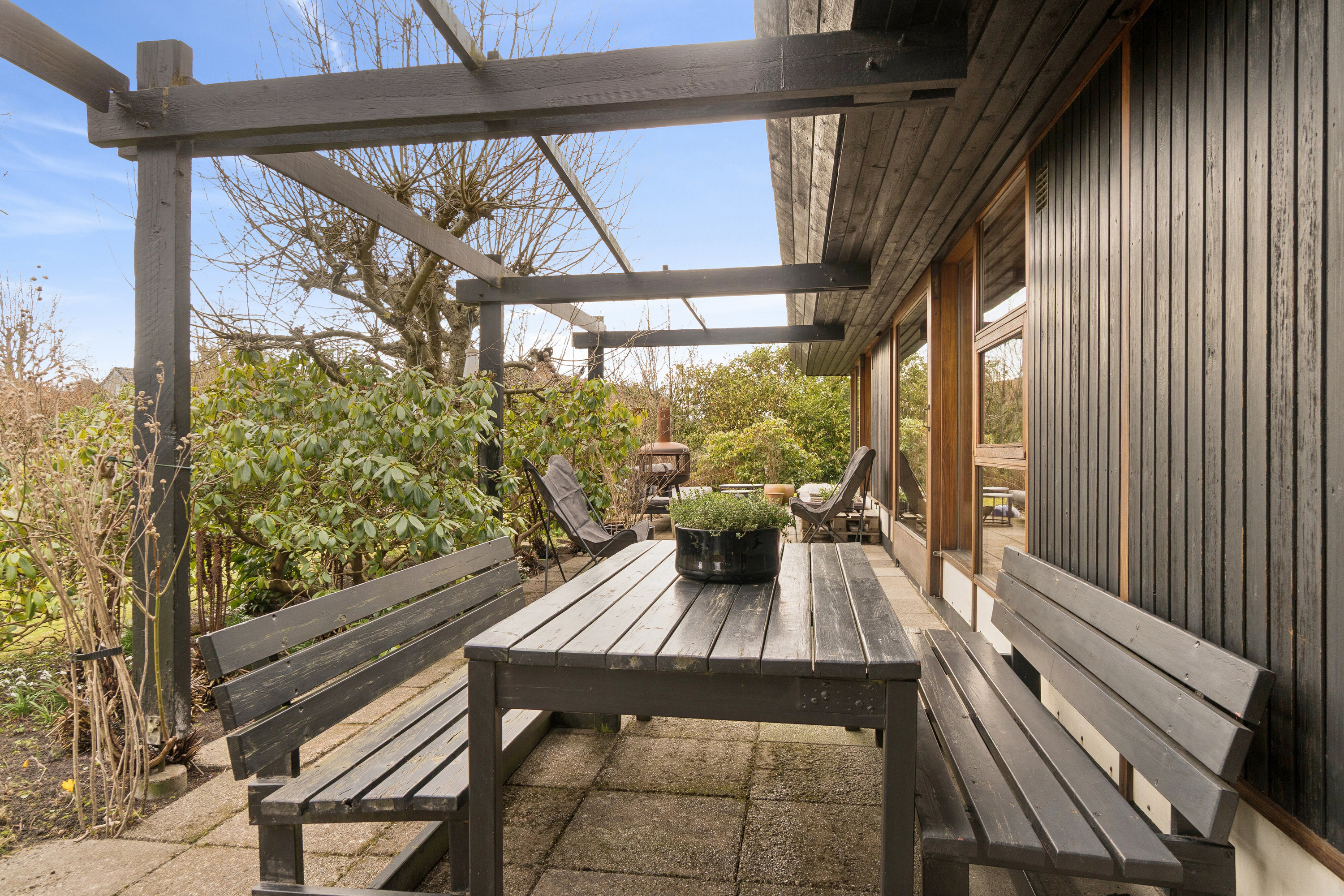 Fremhævet terrasse billede i fuldskærmstilstand. Billede af Reinettevej 3, 8270 Højbjerg