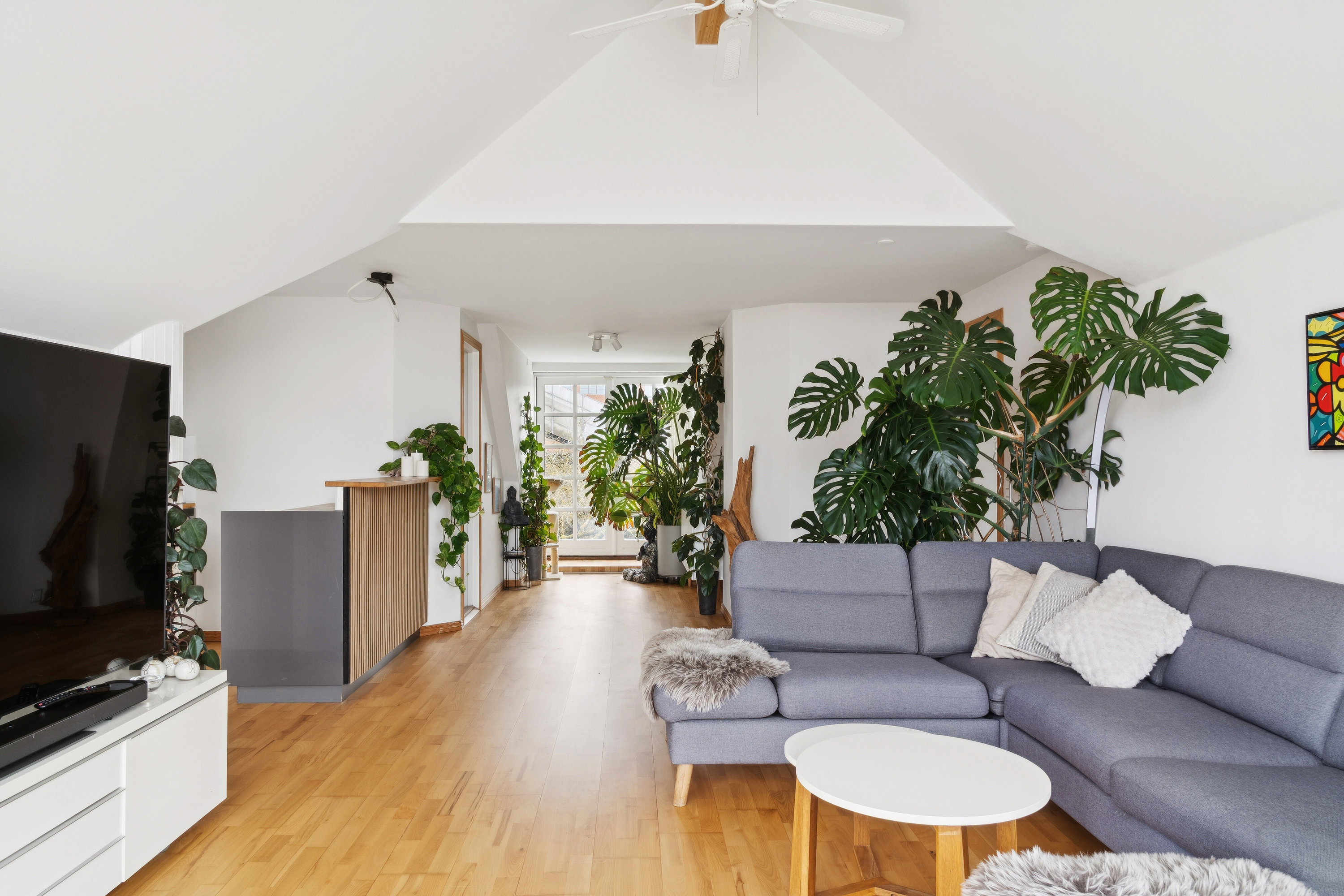 Fremhævet stue billede i fuldskærmstilstand. Billede af Reventlowsvej 37, 8260 Viby J