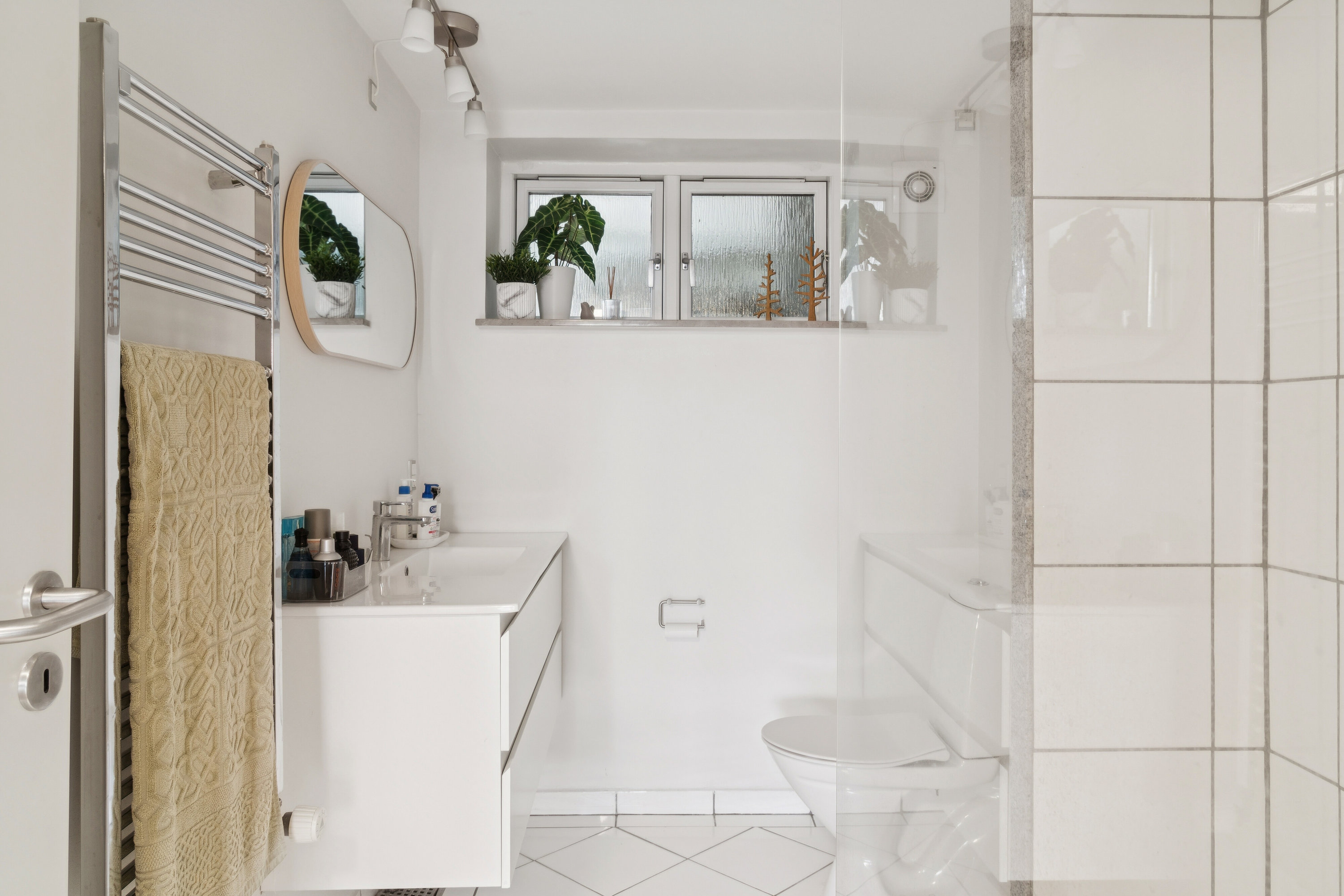 Fremhævet badeværelse billede i fuldskærmstilstand. Billede af Reventlowsvej 37, 8260 Viby J