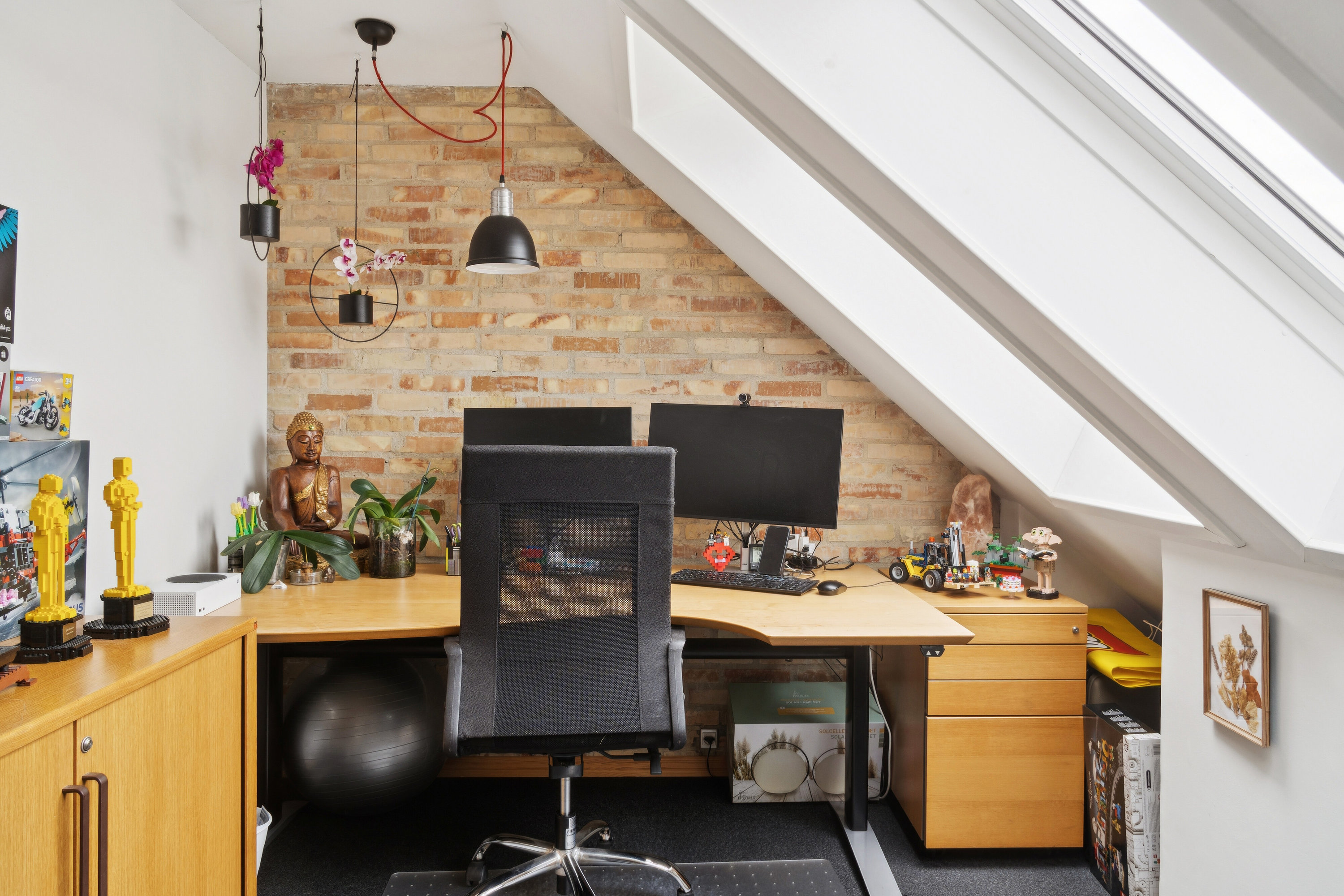 Fremhævet værelse billede i fuldskærmstilstand. Billede af Reventlowsvej 37, 8260 Viby J