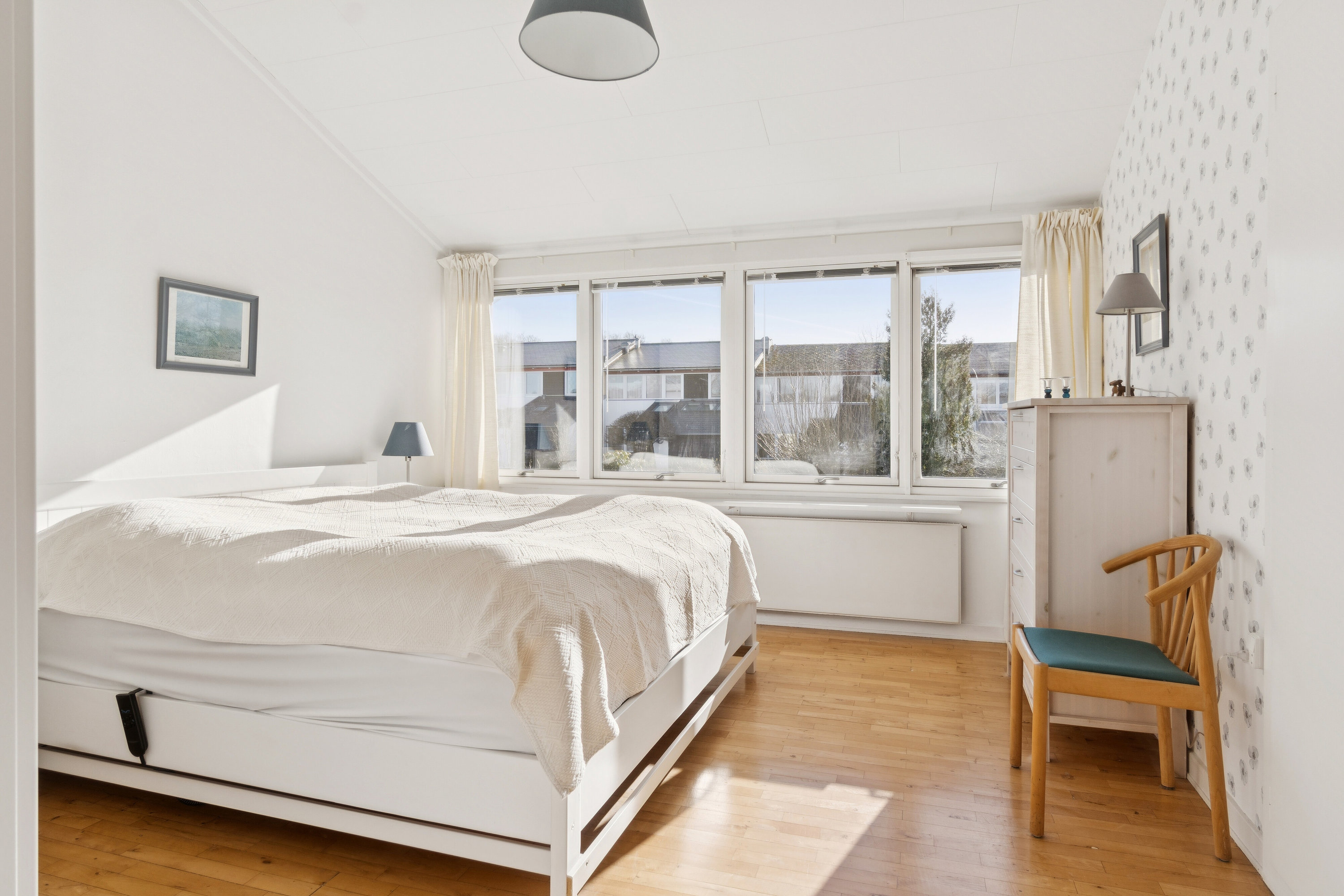 Fremhævet soveværelse billede i fuldskærmstilstand. Billede af Åbrinken 92, 2830 Virum