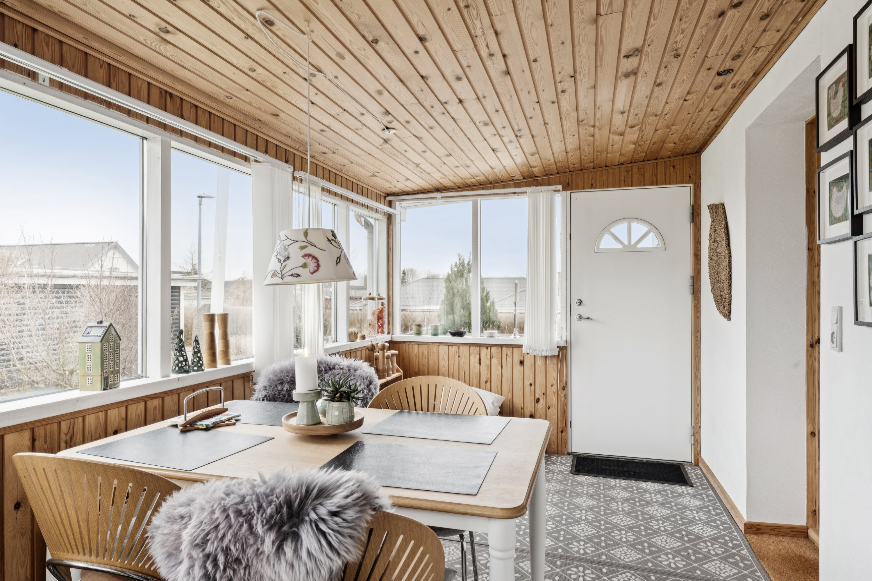 Fremhævet stue billede i fuldskærmstilstand. Billede af Tværgade 20, 9270 Klarup