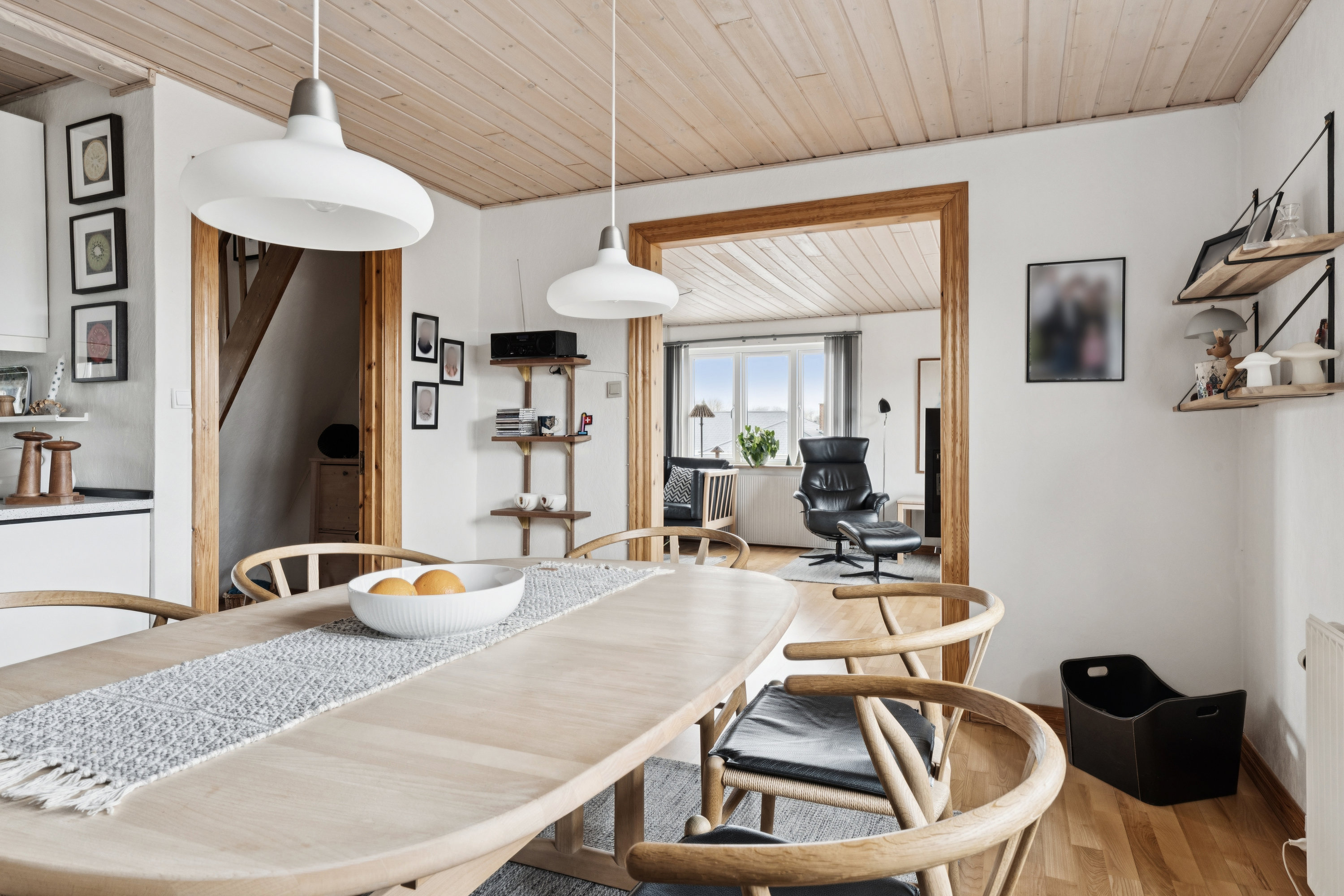 Fremhævet spisestue billede i fuldskærmstilstand. Billede af Tværgade 20, 9270 Klarup