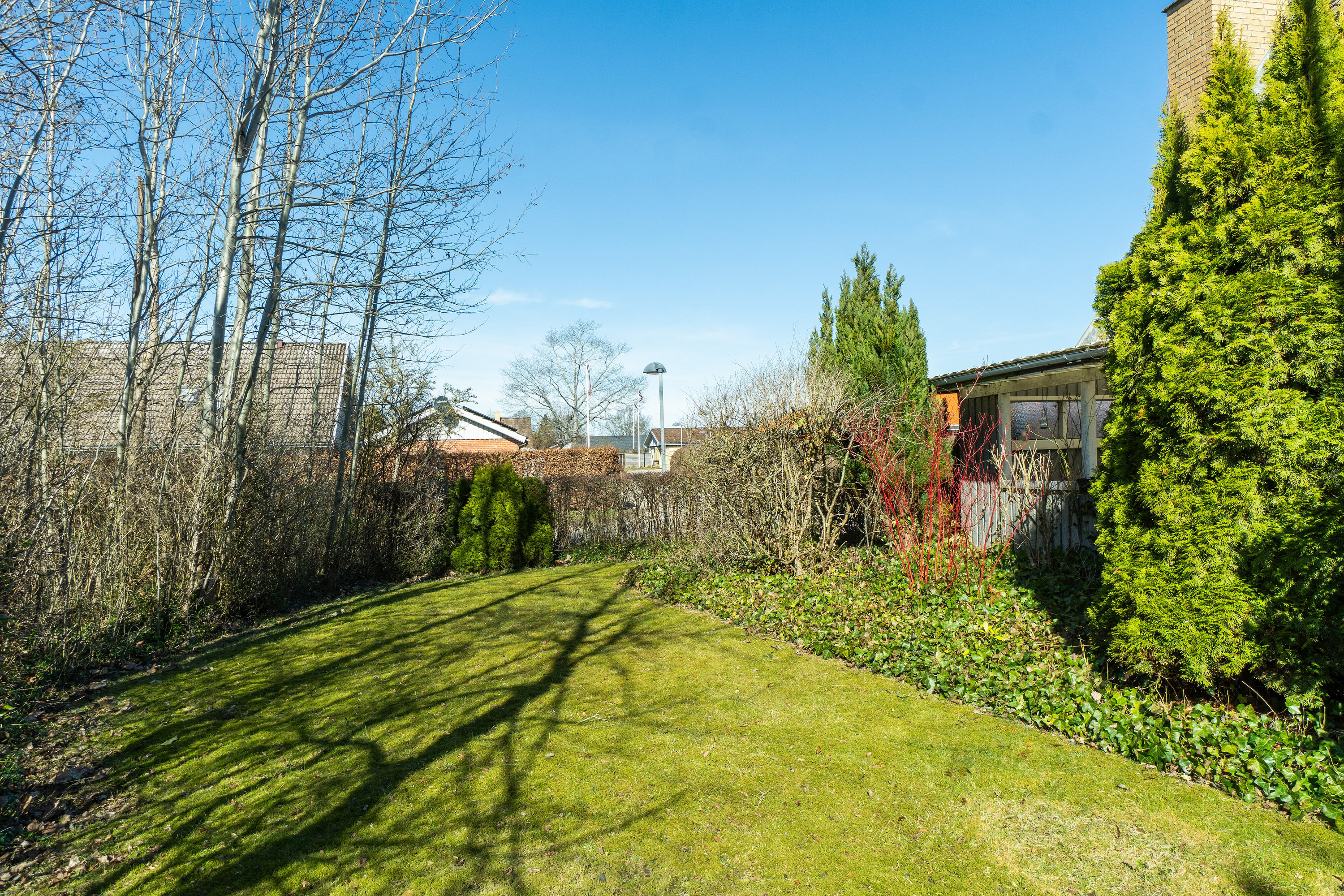 Fremhævet udendørs billede i fuldskærmstilstand. Billede af Højbuen 14, 4270 Høng