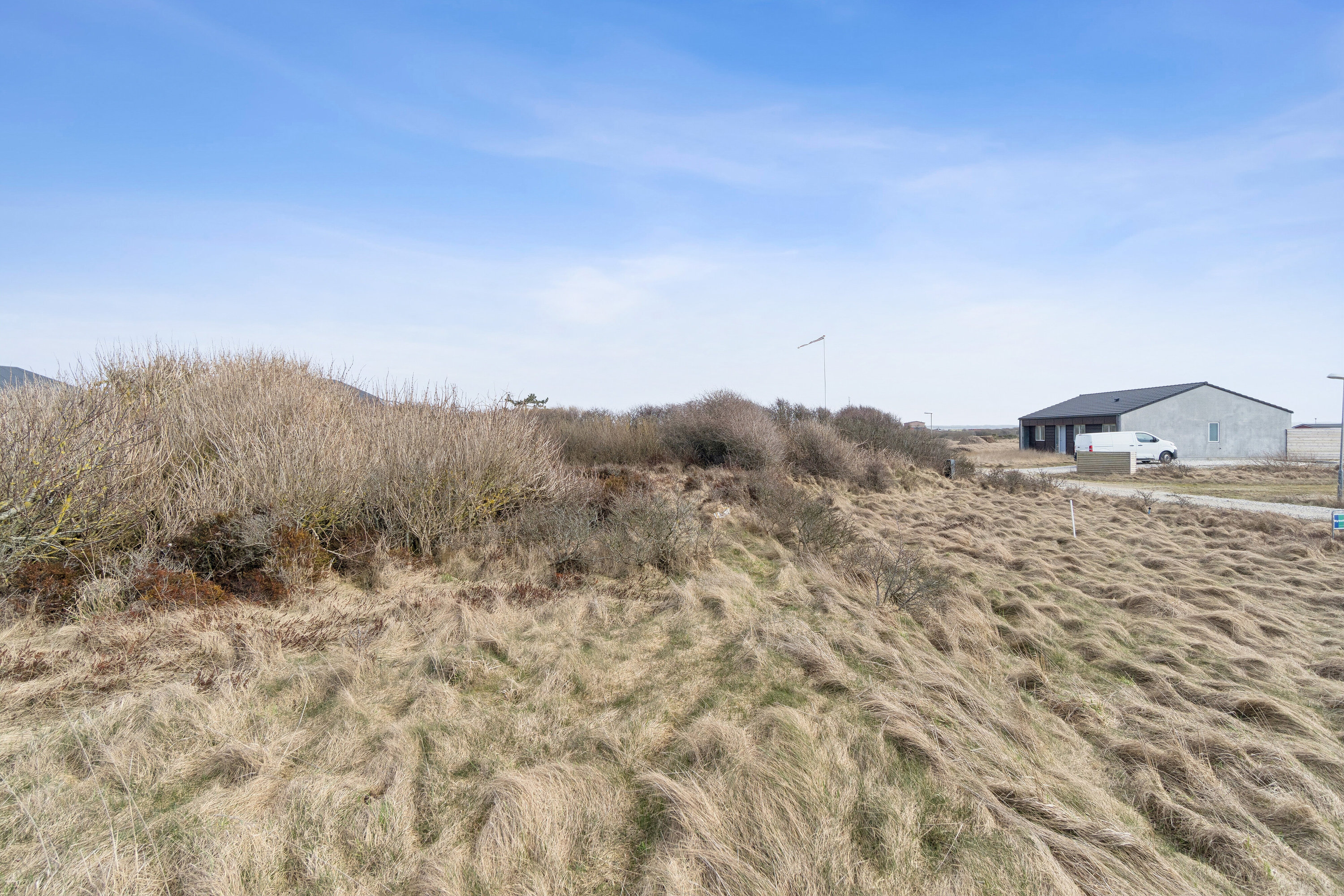 Fremhævet set fra haven billede i fuldskærmstilstand. Billede af Fjordvej 36, Agger, 7770 Vestervig