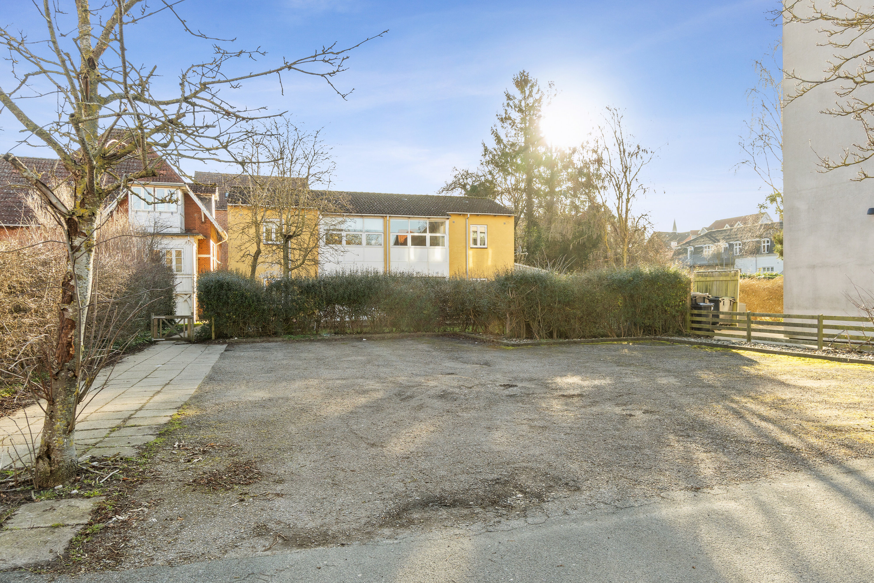 Fremhævet set fra vejen billede i fuldskærmstilstand. Billede af Sdr.Stationsvej 27E, 4200 Slagelse