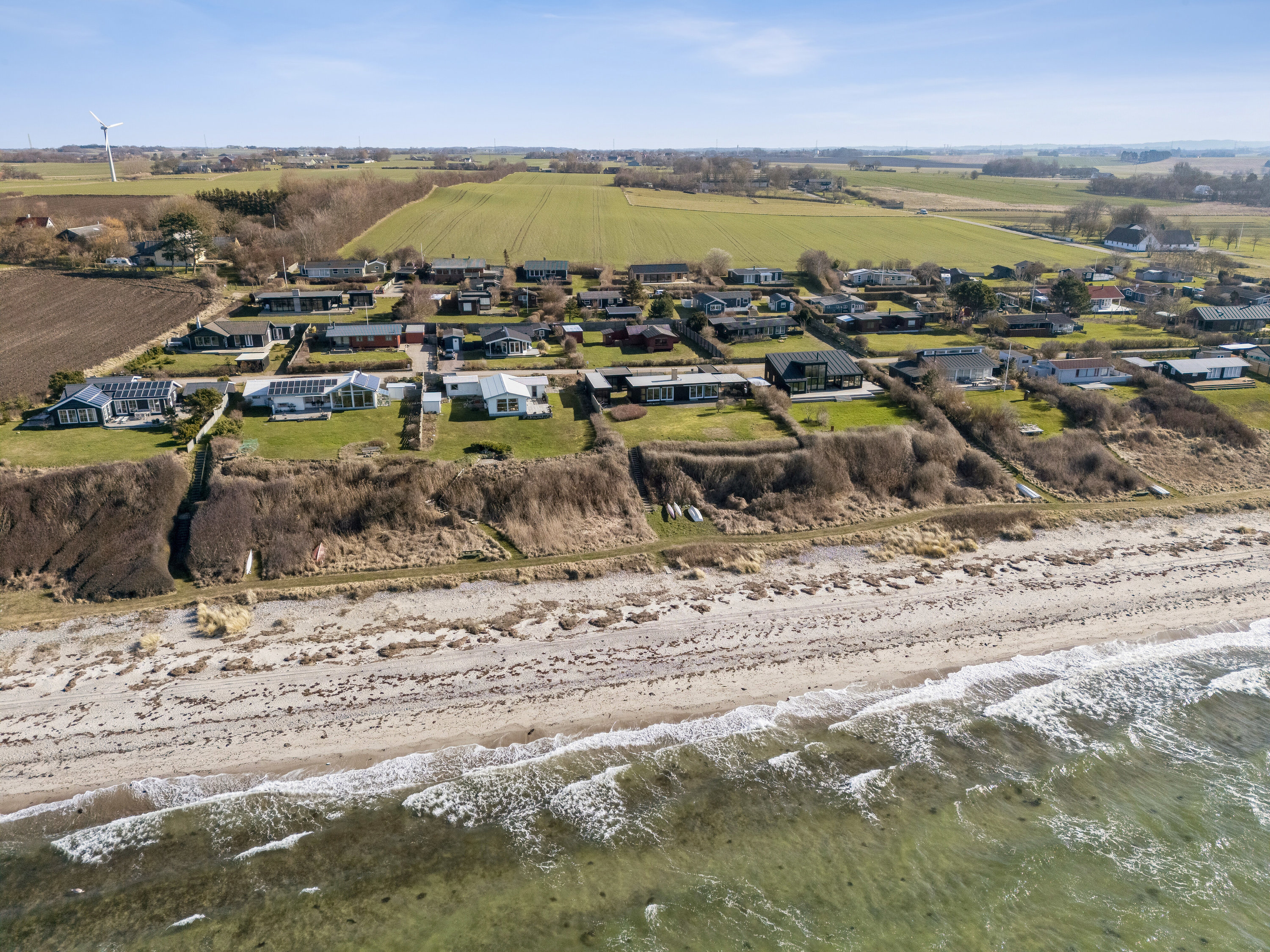 Fremhævet luftfoto billede i fuldskærmstilstand. Billede af Hjorthøjgårdsvej 14, Svallerup, 4400 Kalundborg