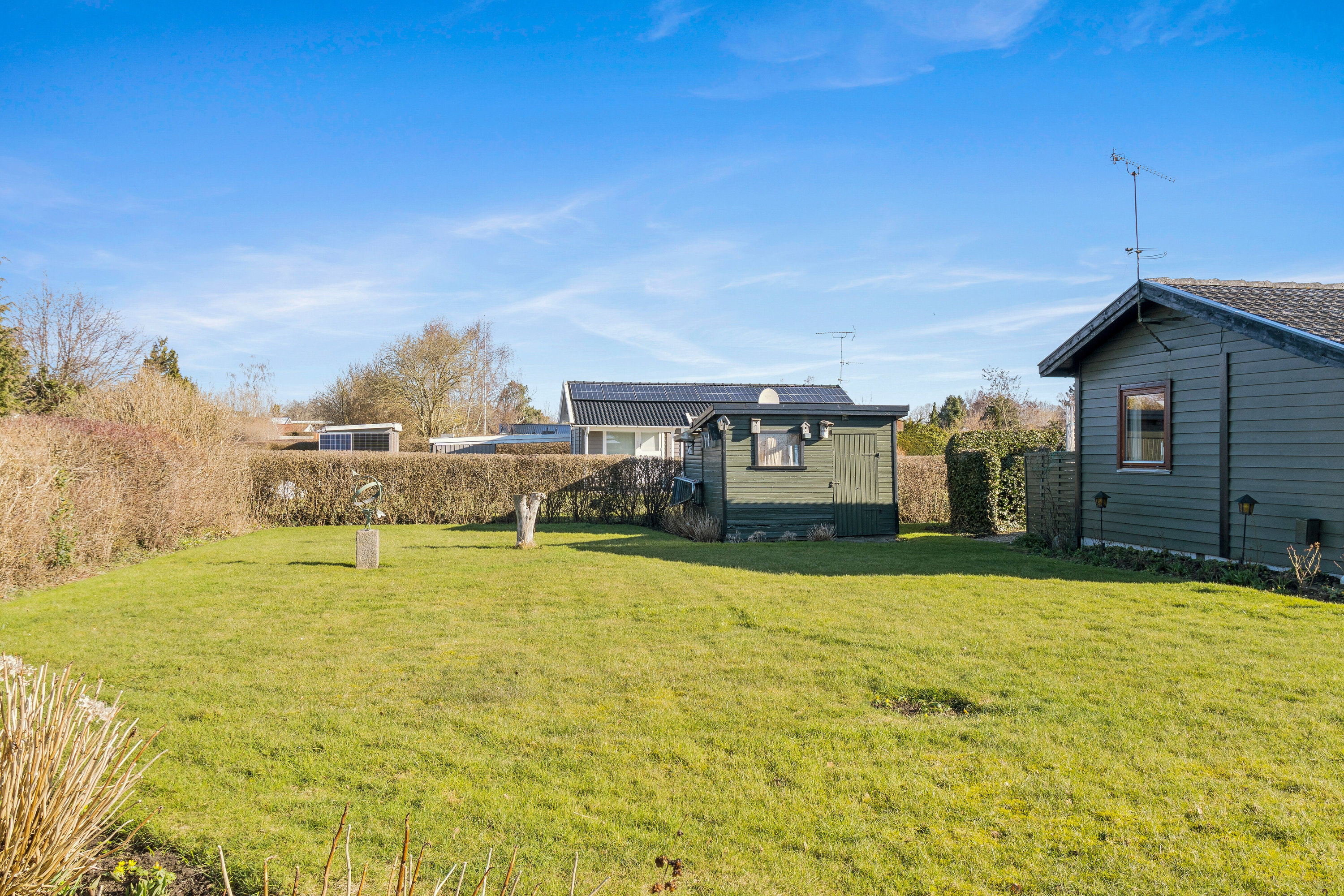 Fremhævet set fra haven billede i fuldskærmstilstand. Billede af Mågevænget 4, Kyndeløse, 4070 Kirke Hyllinge