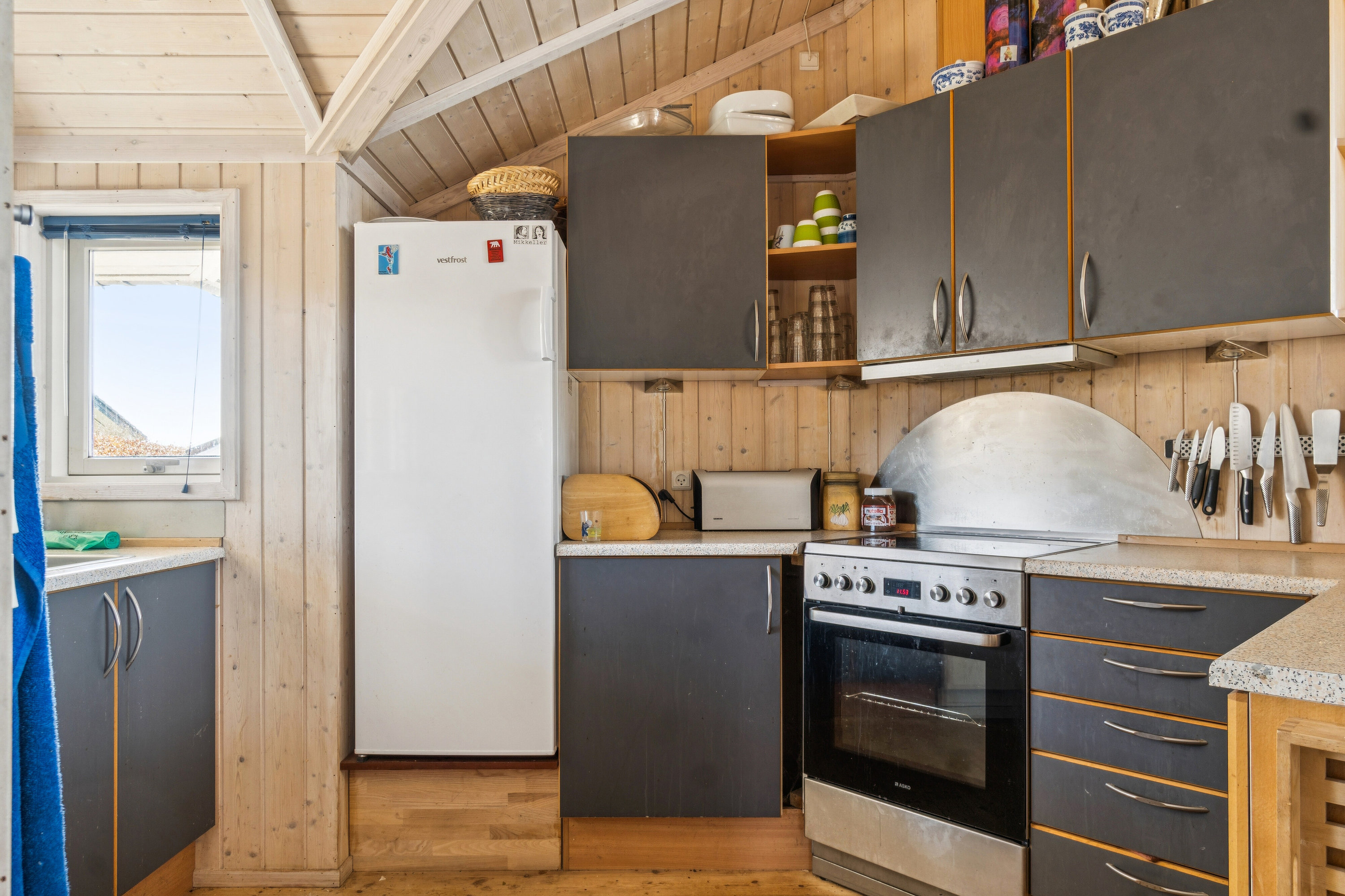 Fremhævet køkken billede i fuldskærmstilstand. Billede af Klintevænget 5, Drøsselbjerg, 4200 Slagelse