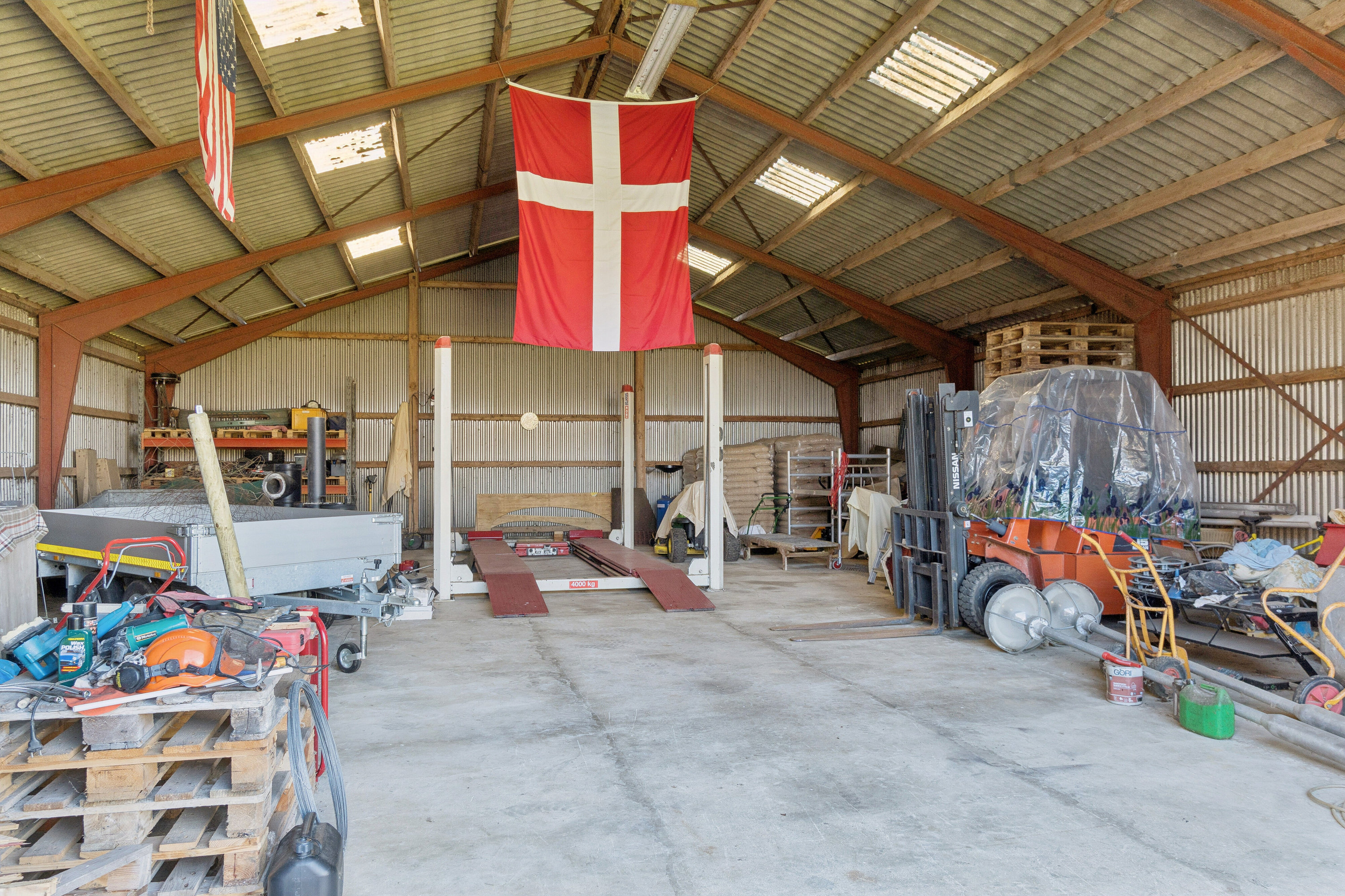 Fremhævet garage billede i fuldskærmstilstand. Billede af Banevej 14, Hyllested, 4261 Dalmose