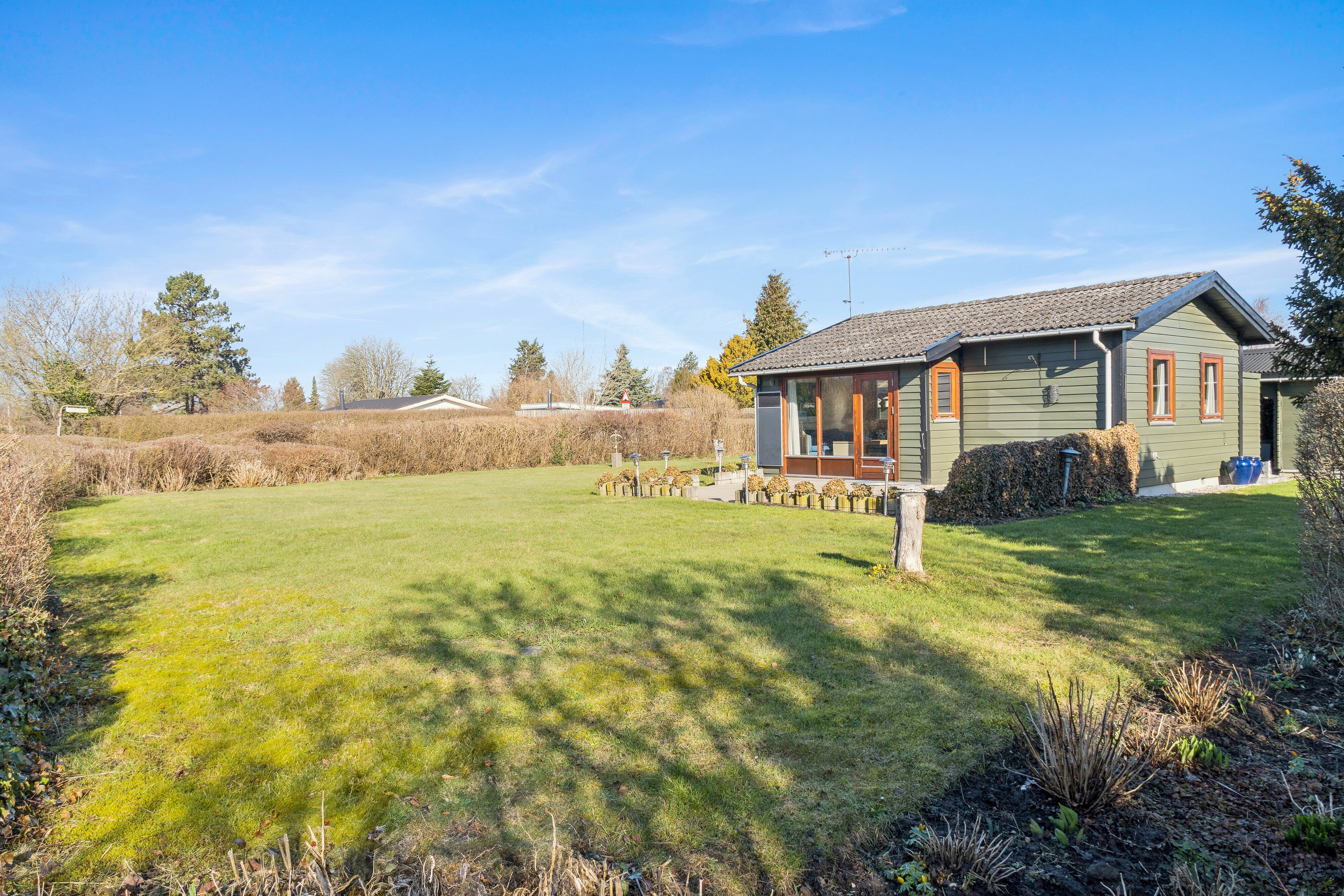 Fremhævet set fra haven billede i fuldskærmstilstand. Billede af Mågevænget 4, Kyndeløse, 4070 Kirke Hyllinge