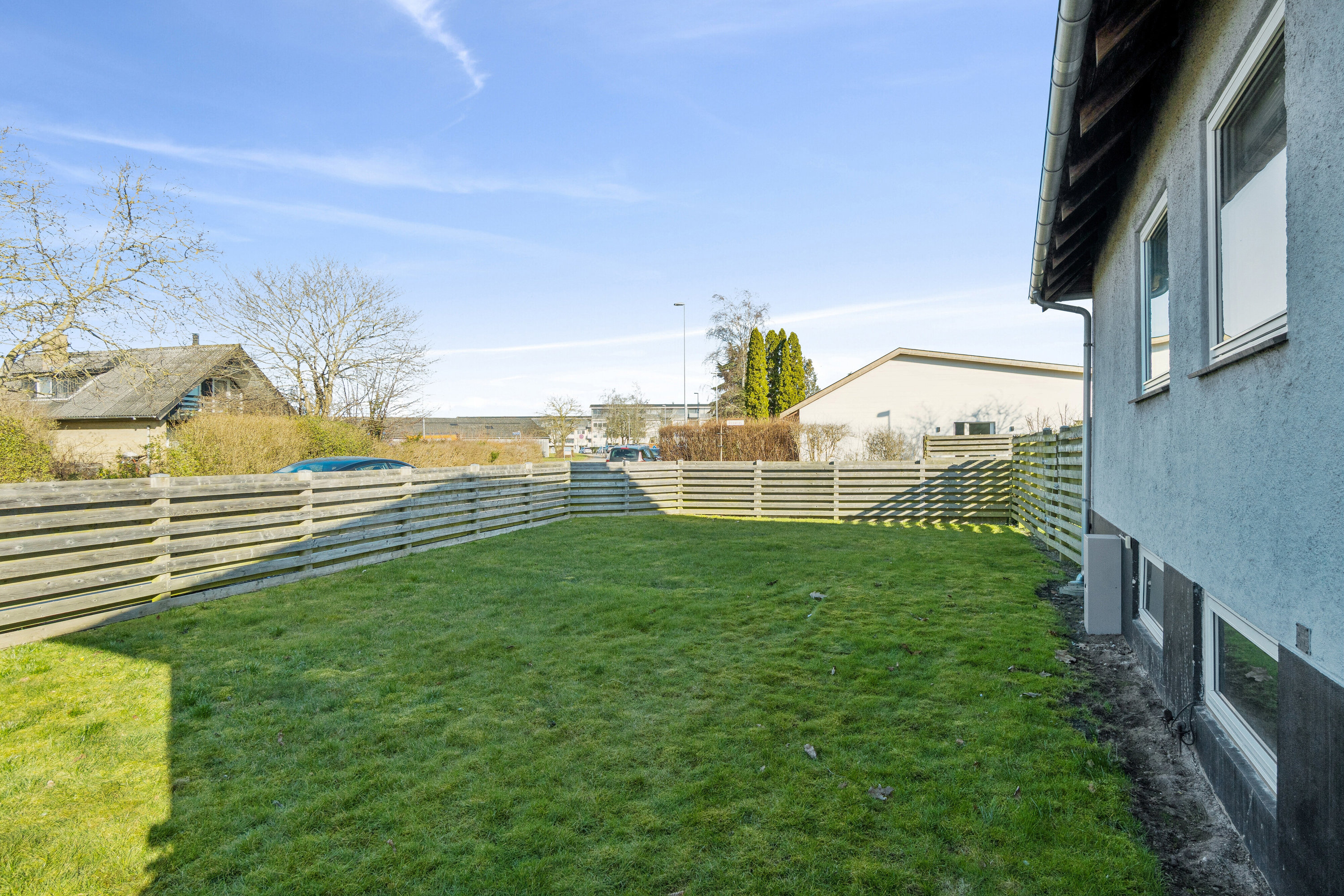 Fremhævet set fra haven billede i fuldskærmstilstand. Billede af Manøvej 10, 4700 Næstved