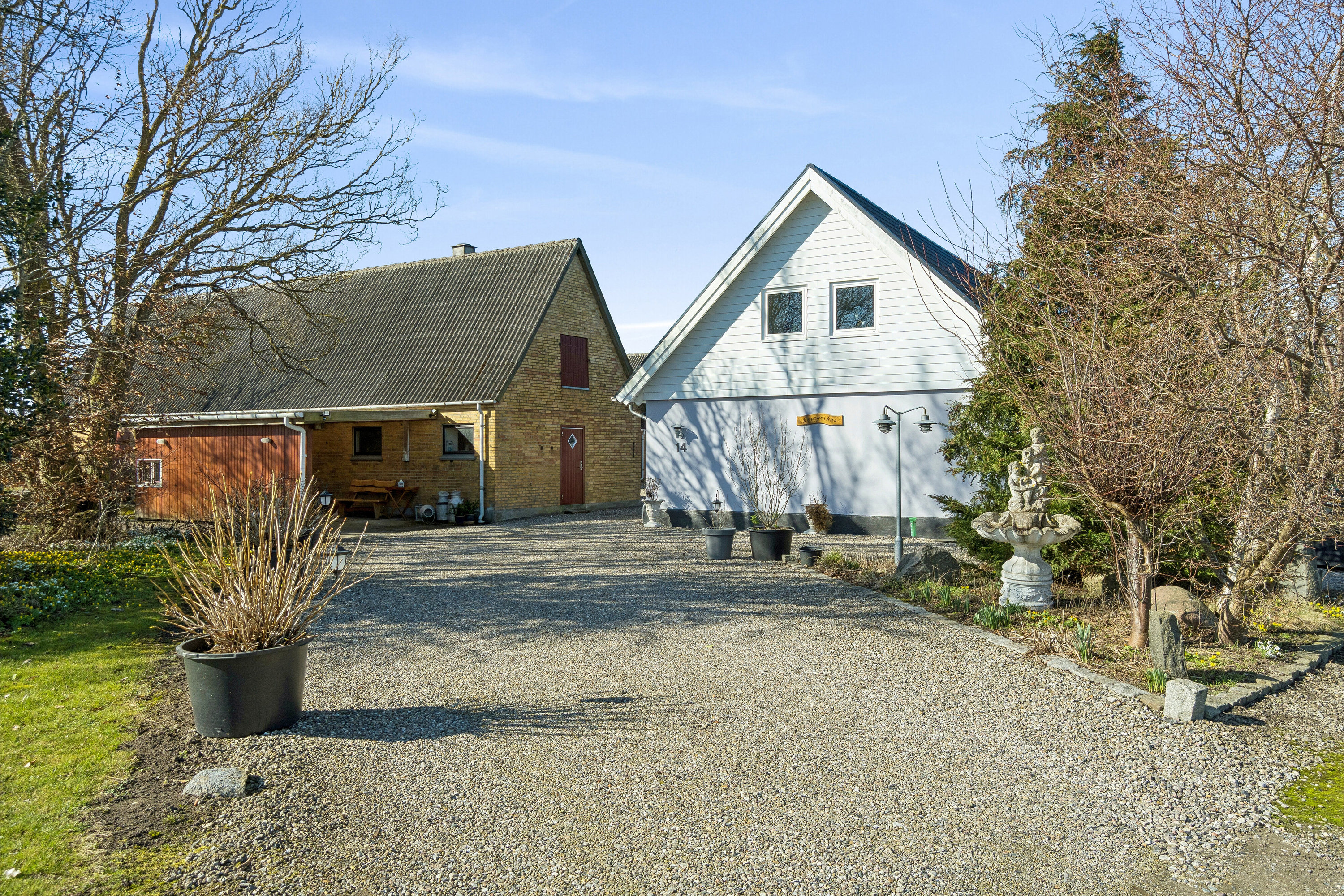 Fremhævet set fra vejen billede i fuldskærmstilstand. Billede af Banevej 14, Hyllested, 4261 Dalmose