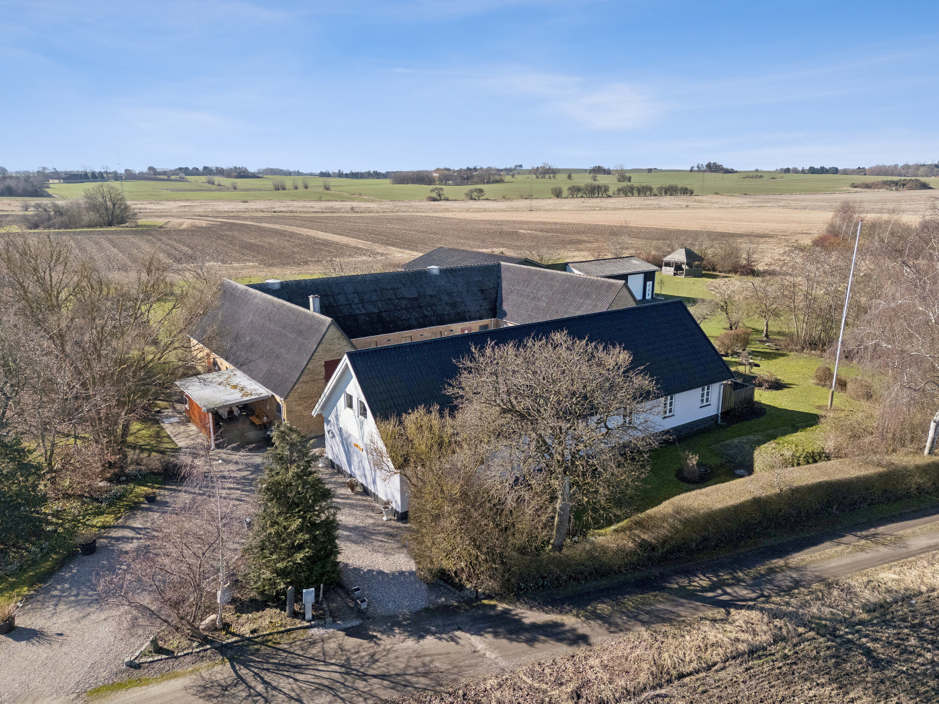 Fremhævet set fra haven billede i fuldskærmstilstand. Billede af Banevej 14, Hyllested, 4261 Dalmose