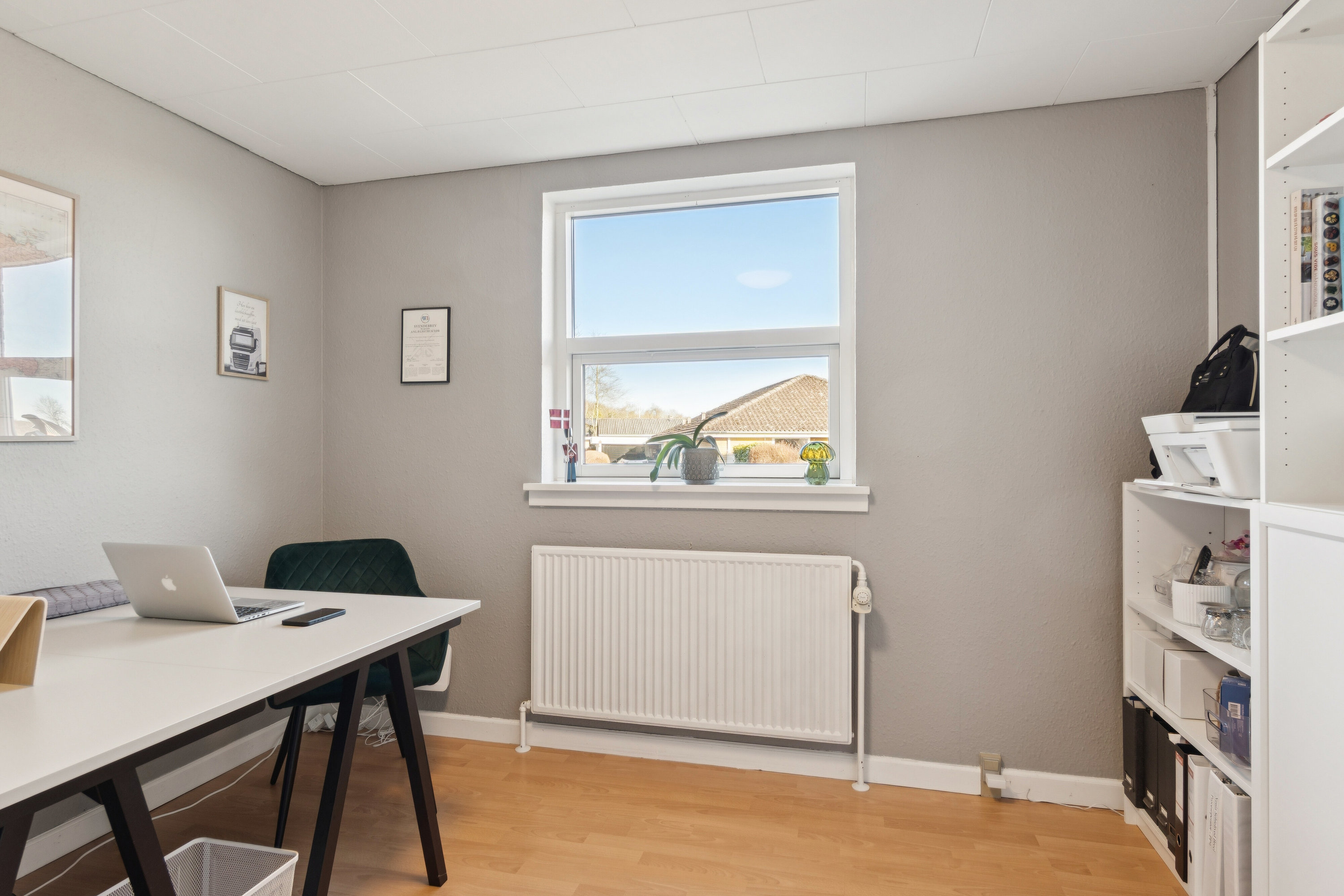 Fremhævet arbejdsværelse billede i fuldskærmstilstand. Billede af Nørrevangen 17, 4550 Asnæs