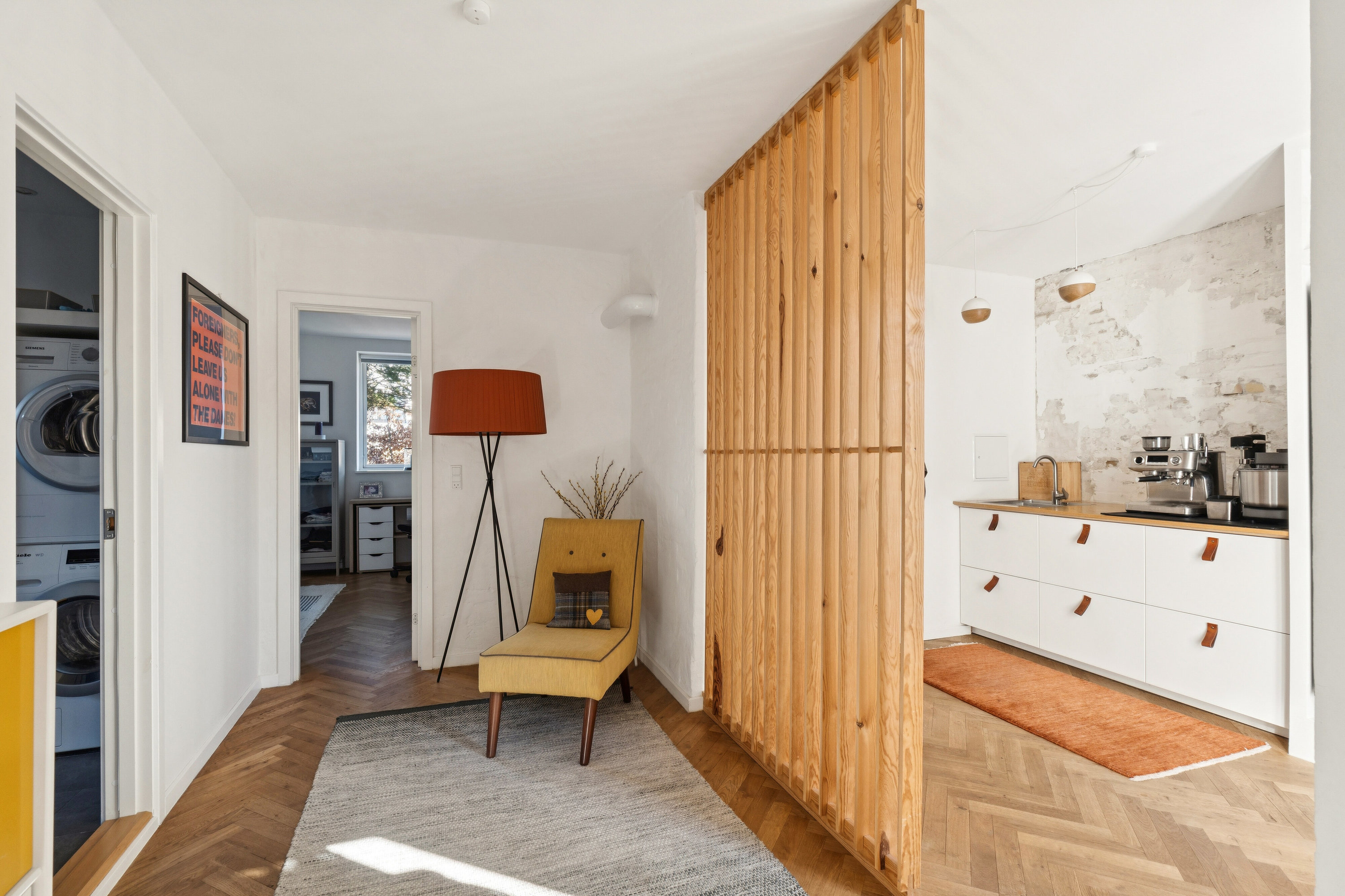 Fremhævet gang billede i fuldskærmstilstand. Billede af Karise Alle 5, 2650 Hvidovre