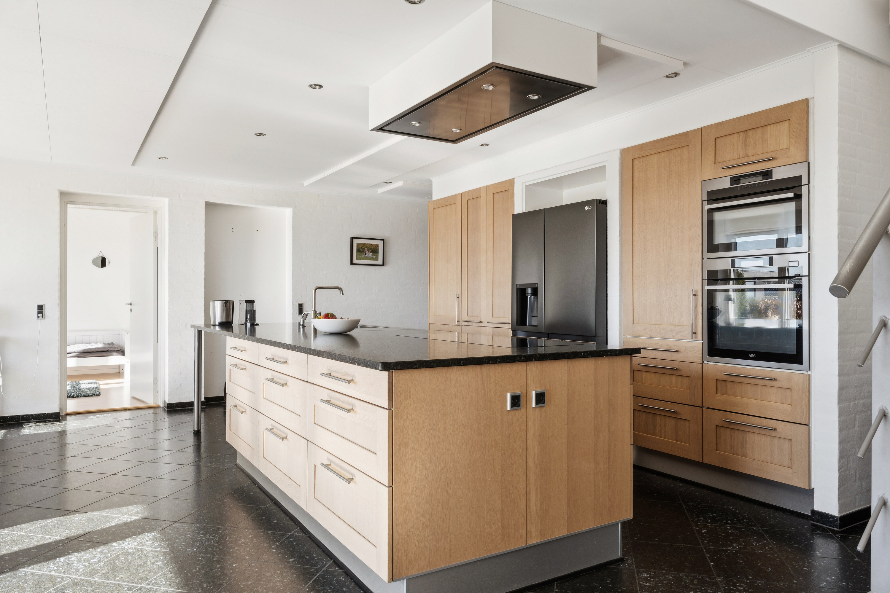 Fremhævet køkken billede i fuldskærmstilstand. Billede af Bakkegårdsvej 29, Kollund, 6340 Kruså