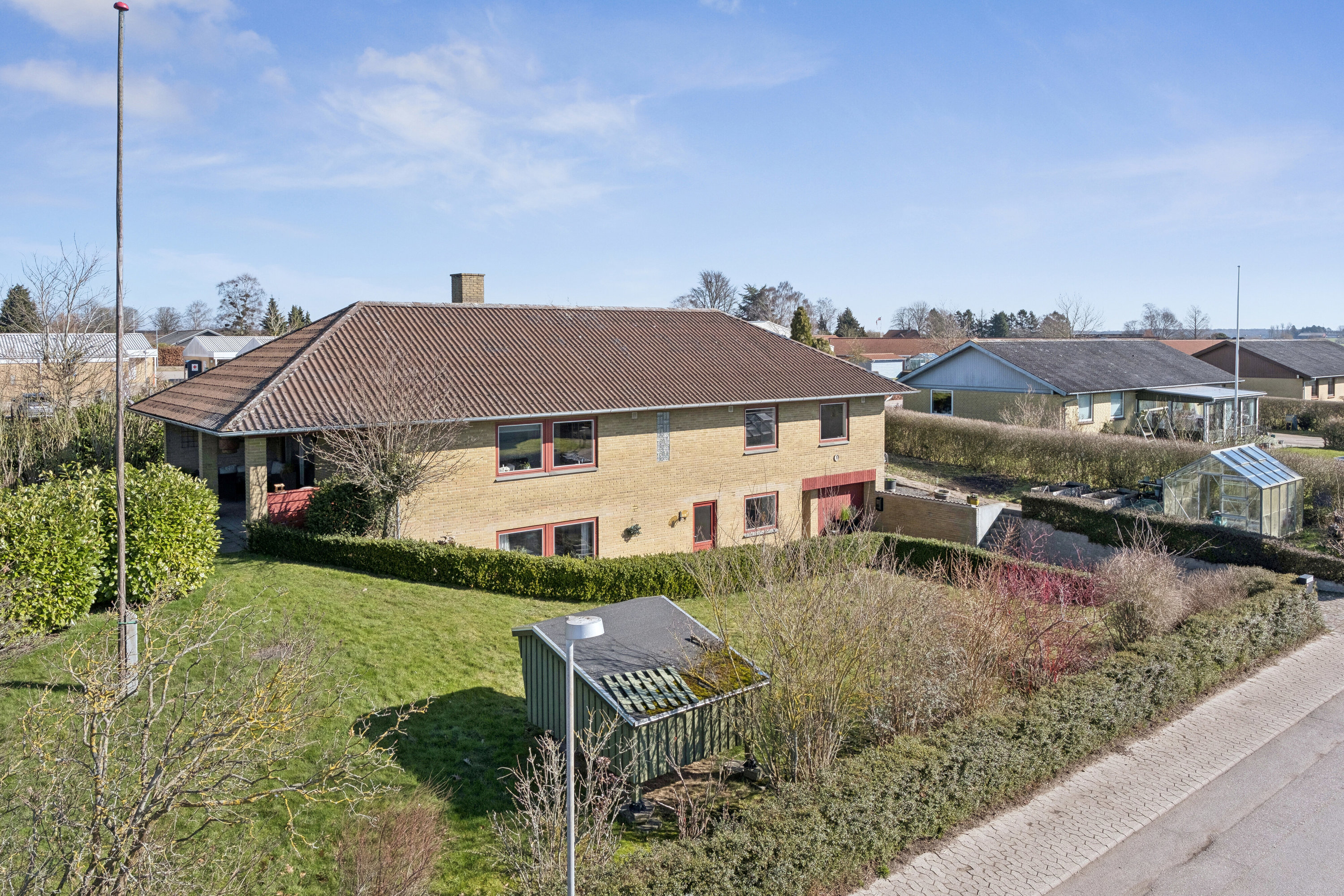 Fremhævet set fra vejen billede i fuldskærmstilstand. Billede af Rødkælkevej 3, 4250 Fuglebjerg