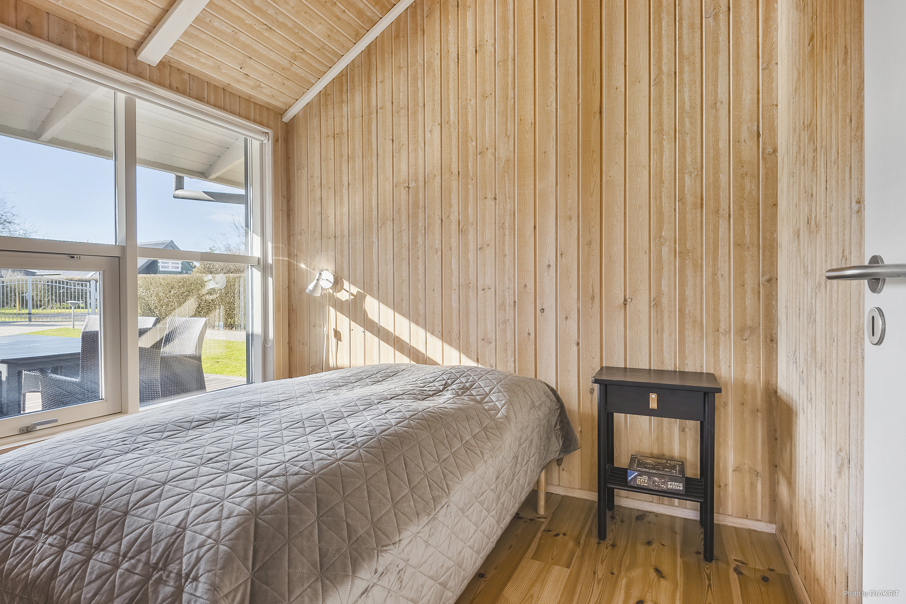 Fremhævet soveværelse billede i fuldskærmstilstand. Billede af Engagervej 47, Dyngby Strand, 8300 Odder